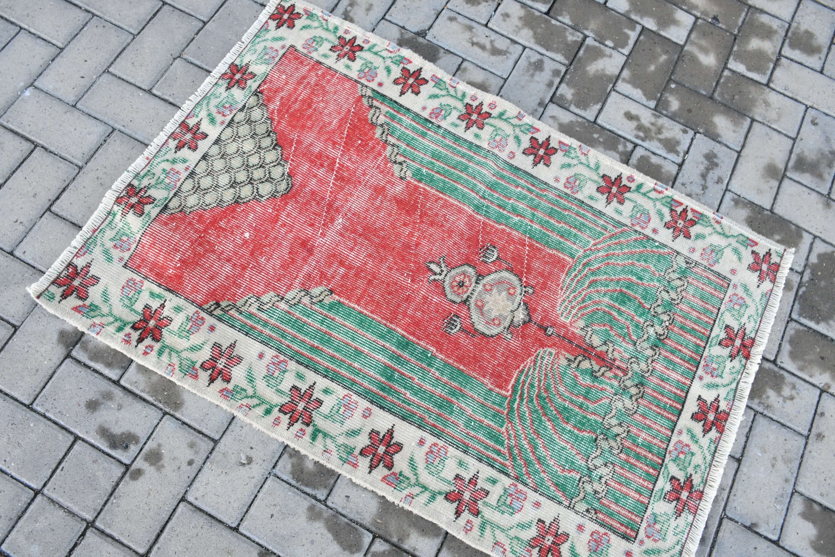 Vintage Rug, Wall Hanging Rug, Oushak Rug, Bath Rug, Home Decor Rug, Red Wool Rugs, Rugs for Bathroom, 2.6x3.9 ft Small Rug, Turkish Rug