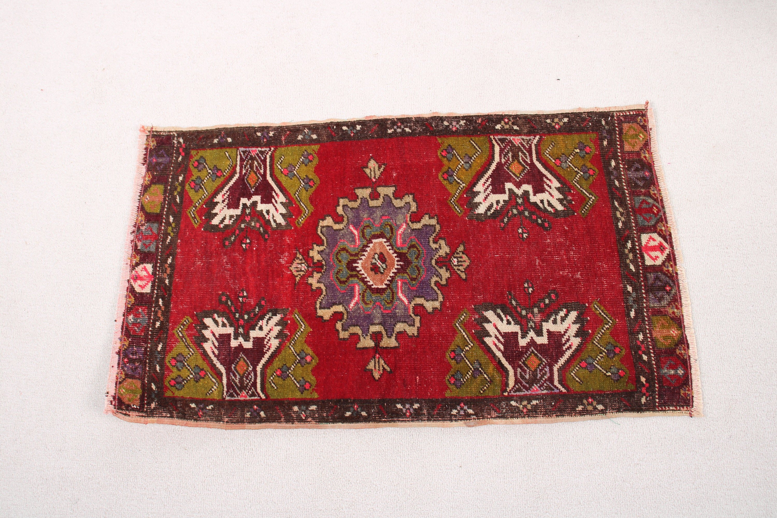 Turkish Rug, Bath Mat Cute Rugs, Vintage Rug, Anatolian Rug, Red Geometric Rug, 1.6x2.8 ft Small Rug, Bedroom Rugs, Oushak Rugs, Entry Rugs