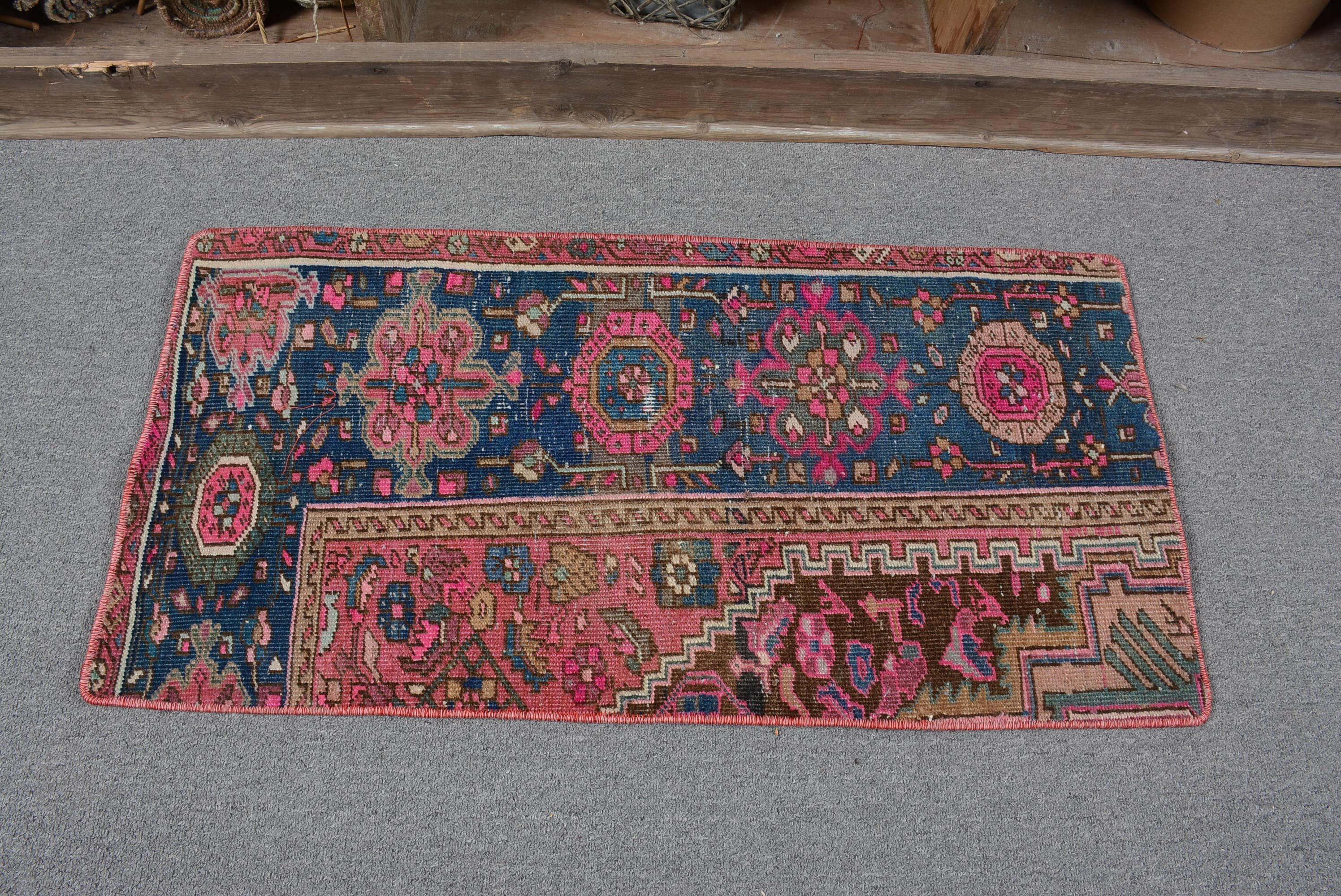 Fas Halısı, 1.4x2.9 ft Küçük Halı, Duvara Asılı Halı, Kırmızı Yer Halısı, Araba Paspas Halısı, Türk Halıları, Oryantal Halı, Vintage Halılar, Eski Halı