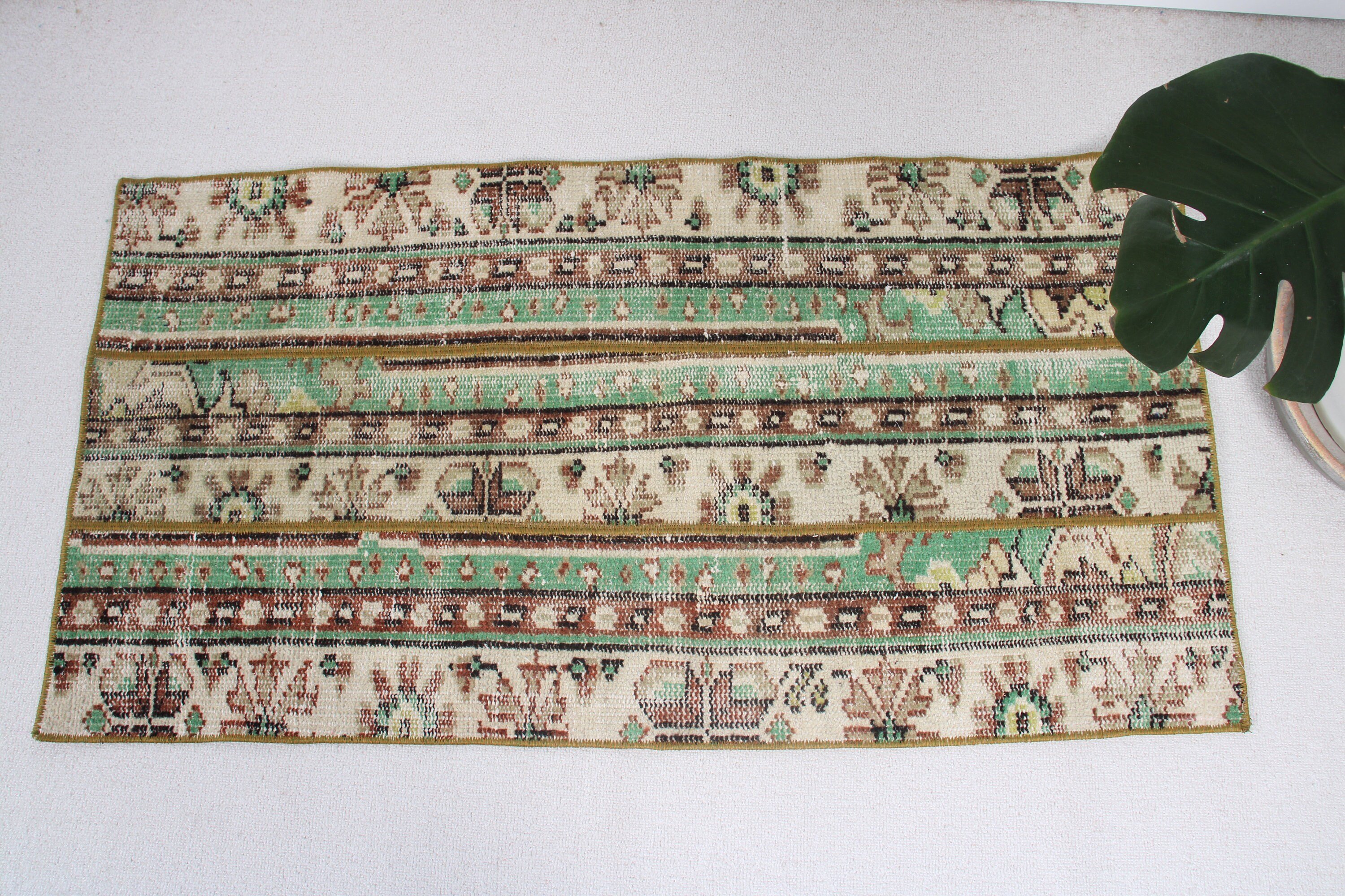 Yeşil 1.9x3.7 ft Küçük Halı, Antika Halı, Vintage Halılar, Mutfak Halısı, Banyo Halıları, Duvara Asılı Halılar, Yer Halısı, Türk Halısı