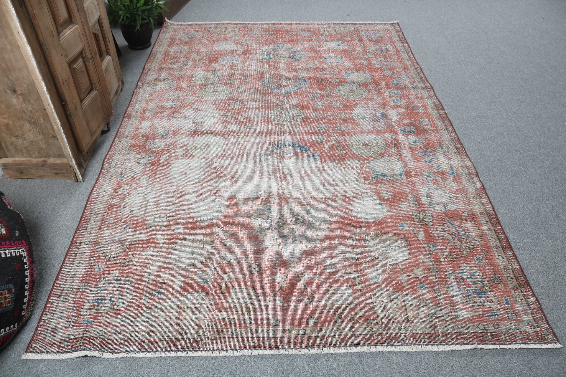 Salon Halıları, 5.6x8.5 ft Büyük Halılar, Kırmızı Soğuk Halı, Yatak Odası Halıları, Havalı Halı, Vintage Halılar, Türk Halıları, Modern Halı, Büyük Vintage Halılar