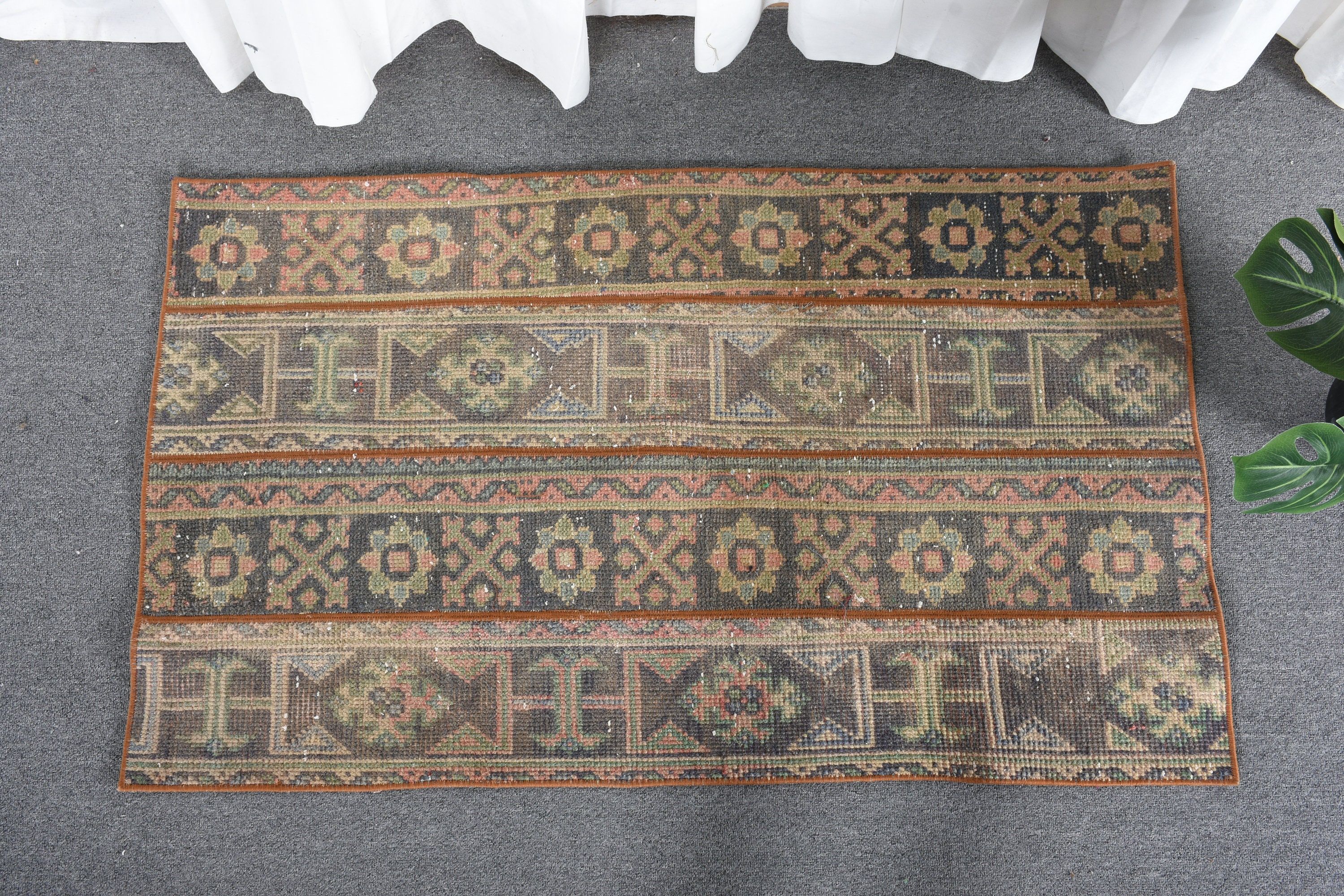 Banyo Halıları, Yatak Odası Halısı, Araba Paspas Halıları, 2,4x4 ft Küçük Halı, Türk Halıları, Turuncu Ev Dekor Halısı, Havalı Halı, Vintage Halı, Duvara Asılı Halı