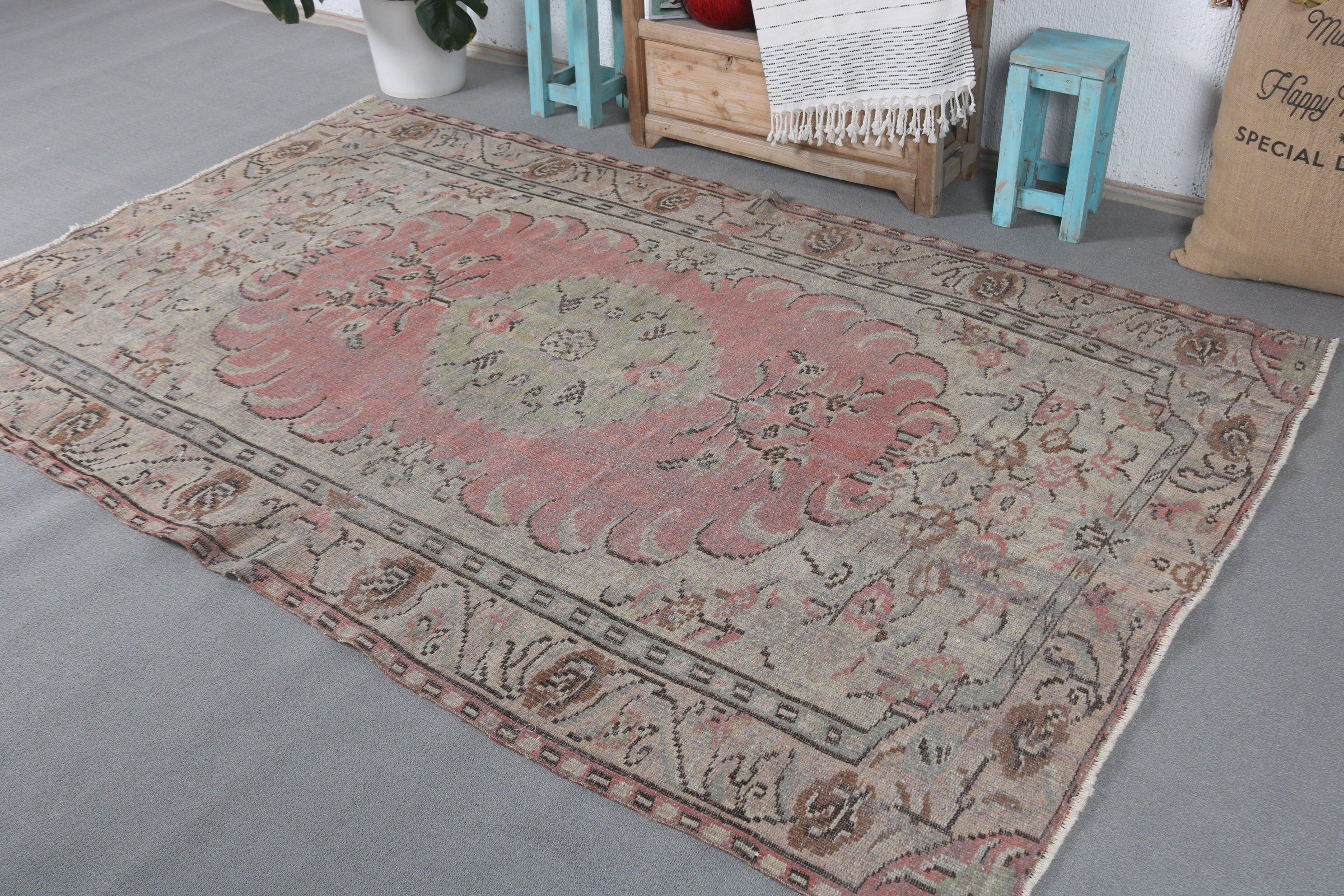Oushak Rug, 5x7.9 ft Area Rugs, Rugs for Area, Turkish Rug, Cool Rug, Dining Room Rugs, Indoor Rug, Vintage Rug, Pink Moroccan Rugs