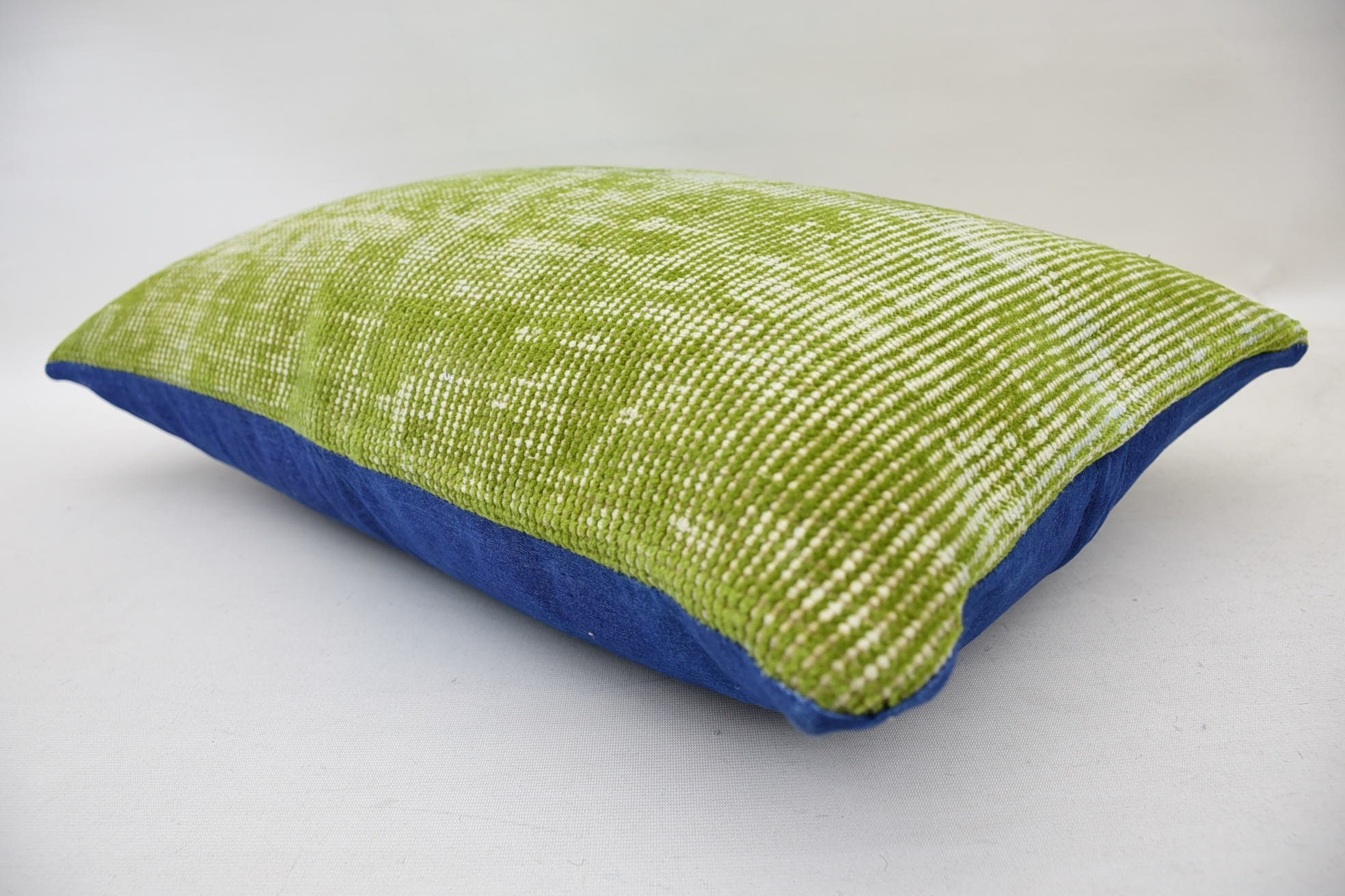 Boho Pillow, 16"x24" Green Pillow Cover, Interior Designer Pillow, Vintage Pillow Case, Throw Kilim Pillow, Designer Throw Pillow