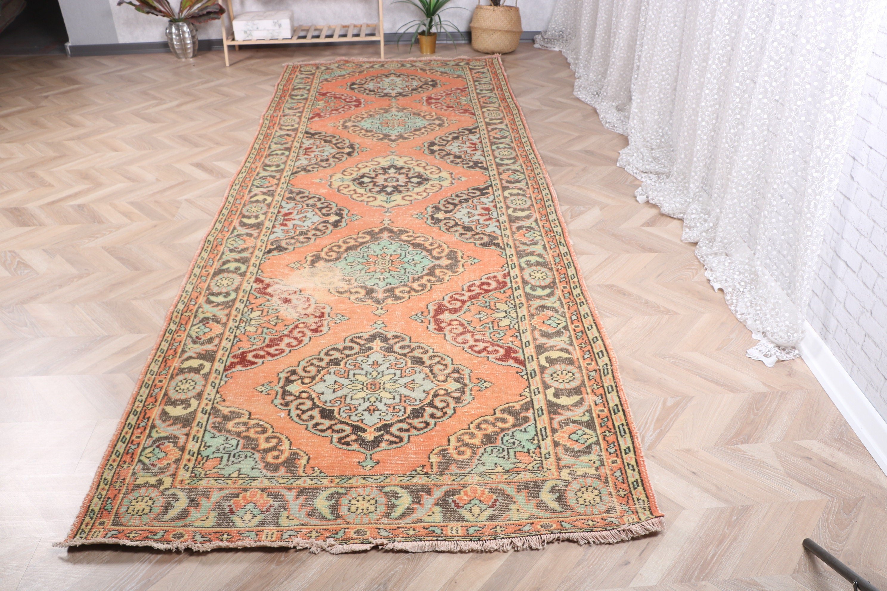 Beni Ourain Runner Halıları, Yatak Odası Halıları, Turuncu 4.5x12.2 ft Runner Halısı, Merdiven Halıları, Oushak Halısı, Türk Halısı, Vintage Halı