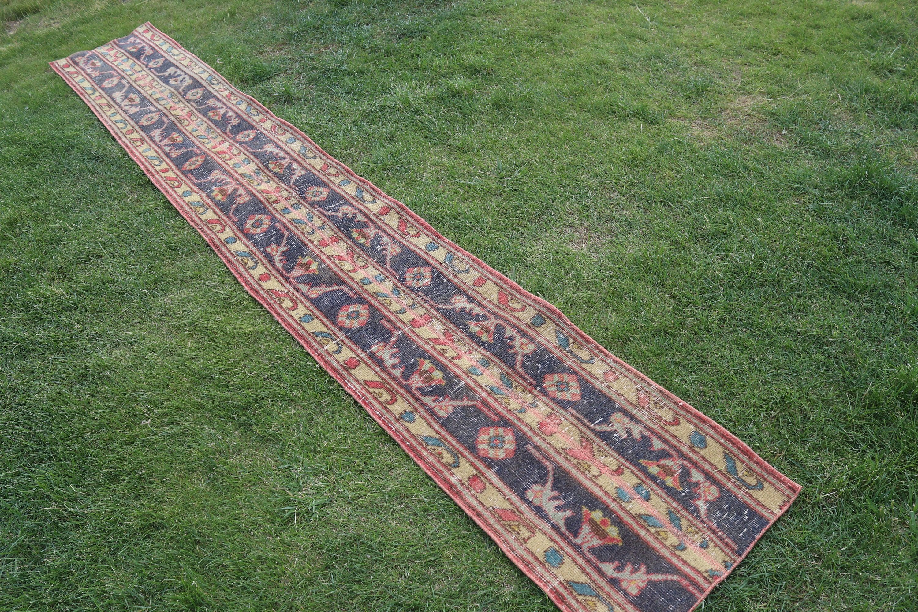 Türk Halısı, Vintage Halı, 1.6x10.7 ft Runner Halısı, Lüks Halılar, Ofis Halısı, Vintage Runner Halıları, Mutfak Halısı, Sarı Açıklama Halısı