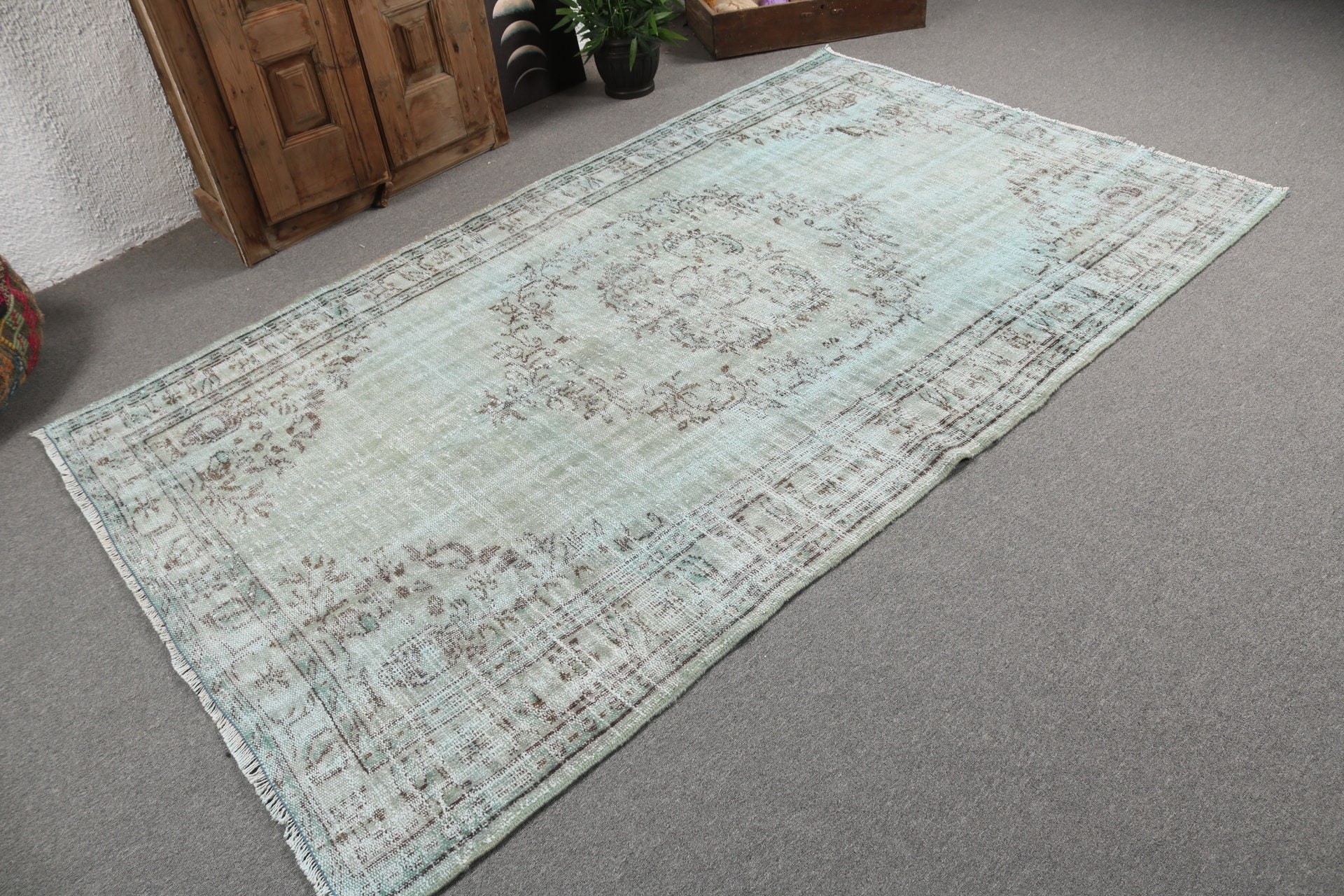 Vintage Halı, Bildiri Halısı, Yer Halısı, Ofis Halısı, Türk Halısı, Yeşil Soğuk Halılar, 5x8.4 ft Büyük Halı, Oturma Odası Halısı, Büyük Vintage Halı