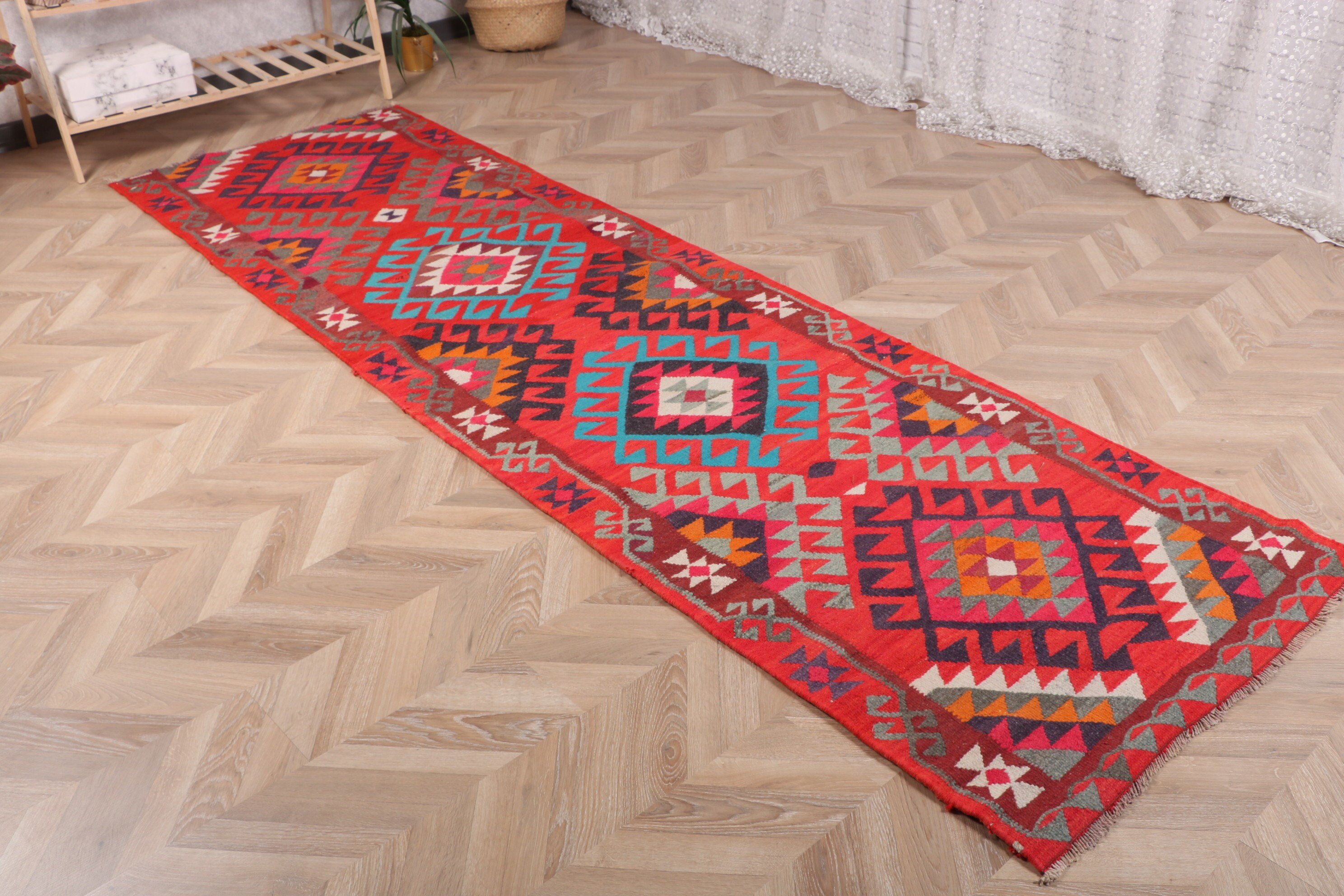 Antika Halılar, Ofis Halısı, Yün Halı, Kırmızı Mutfak Halıları, Beni Ourain Yolluk Halıları, Merdiven Halıları, Vintage Halılar, 3x10.1 ft Yolluk Halısı, Türk Halıları