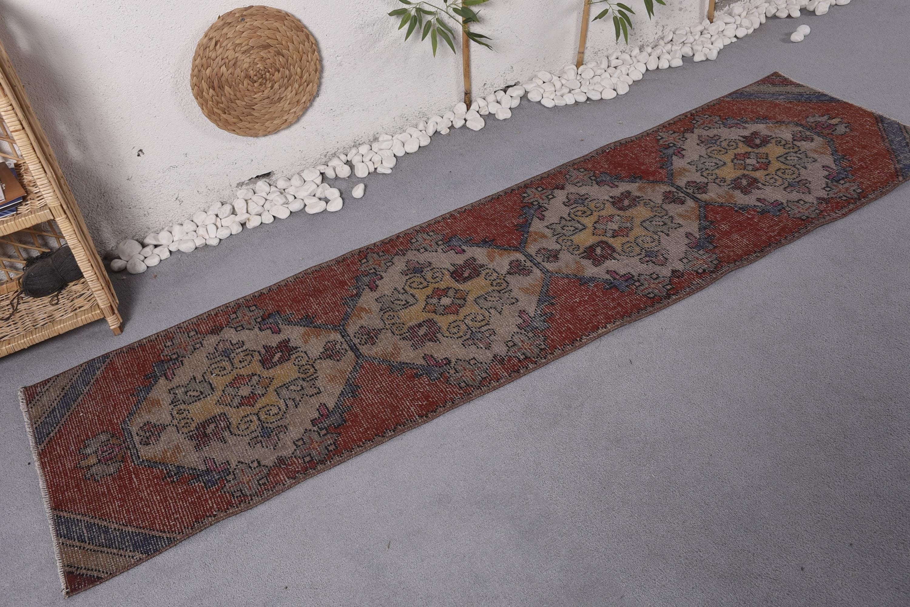 Nötr Halı, Koridor Halısı, Beni Ourain Yolluk Halıları, 2,2x7,8 ft Koşucu Halıları, Kırmızı El Dokuma Halılar, Türk Halıları, Vintage Halılar, Havalı Halılar