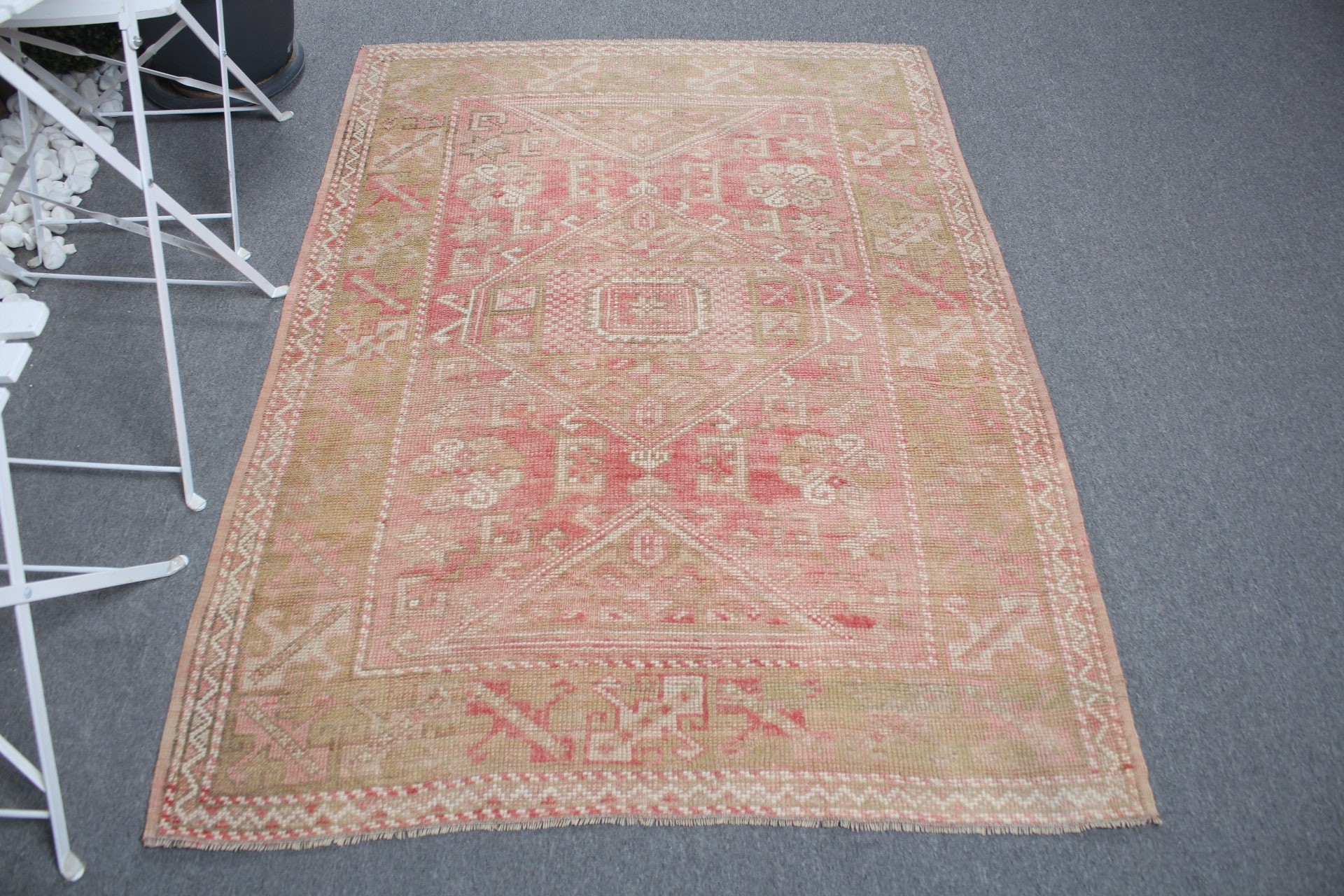 Vintage Rugs, Pink Wool Rugs, Kitchen Rugs, Bedroom Rugs, Turkish Rugs, 3.9x5.5 ft Accent Rug, Oushak Rug, Rugs for Nursery