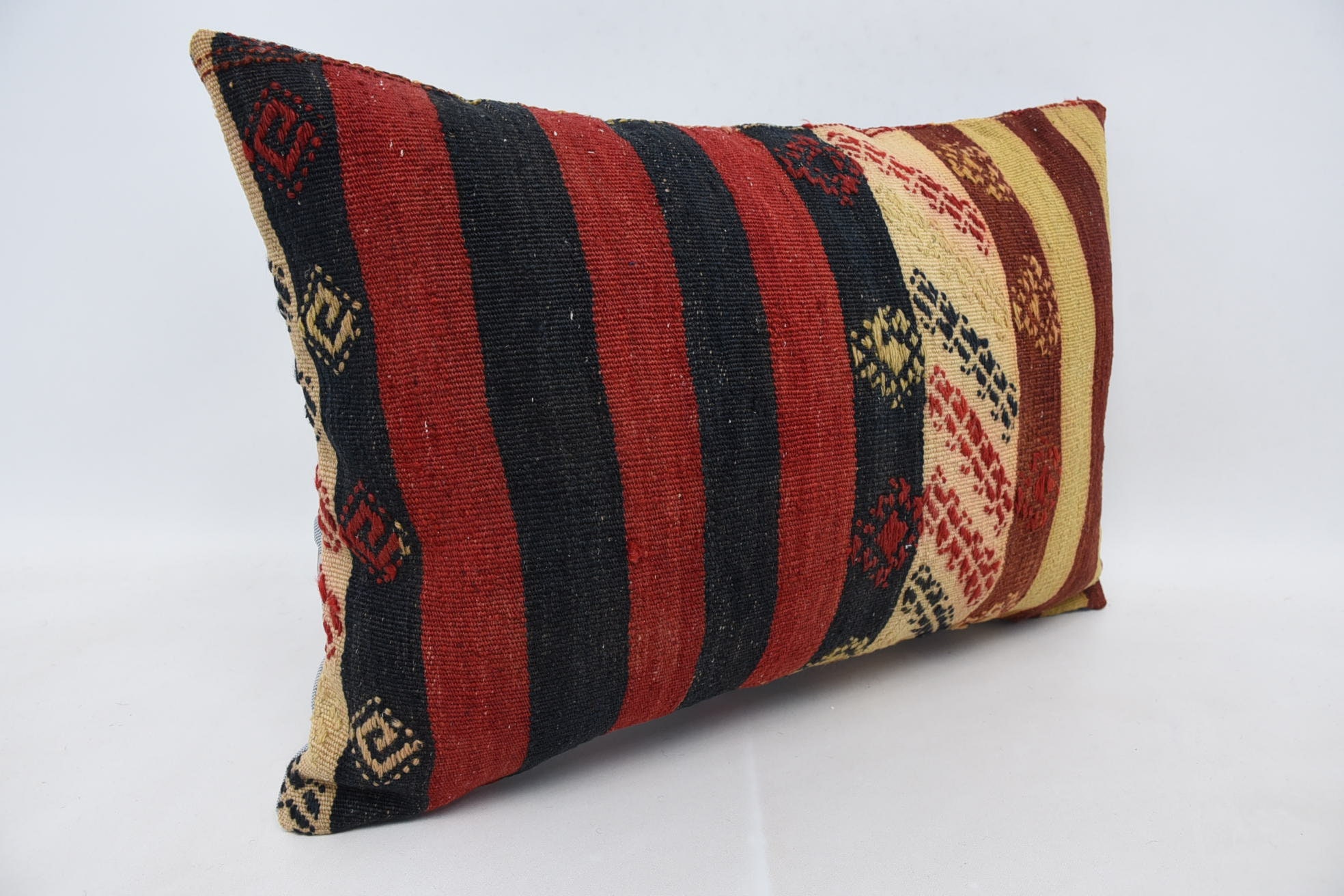 Interior Designer Pillow, 16"x24" Red Cushion, Morroccon Kilim Cushion Cushion Case, Ethnical Kilim Rug Pillow, Home Decor Pillow