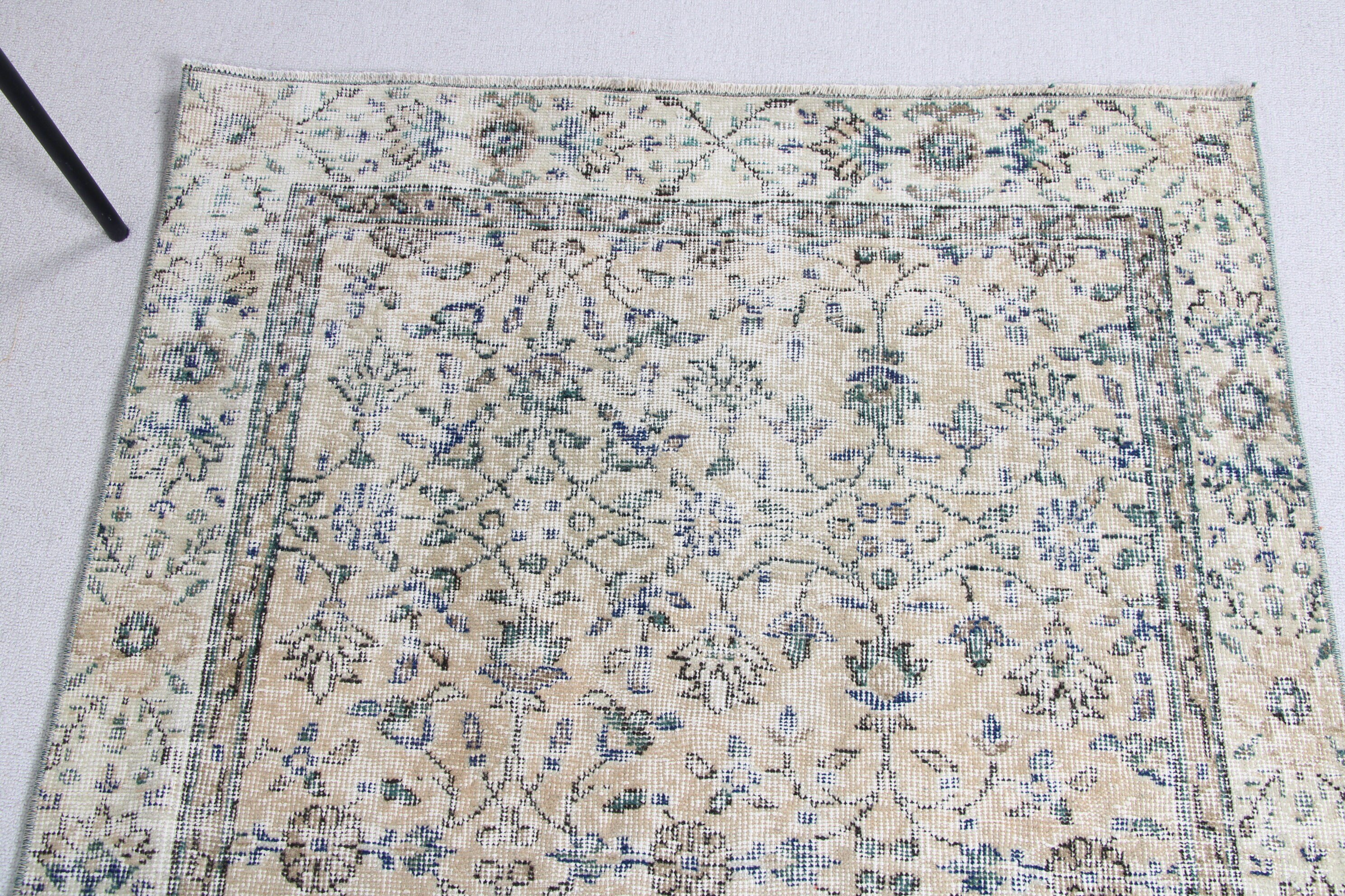 Havalı Halılar, Mutfak Halıları, Türk Halısı, Dekoratif Halılar, Bej Düz Dokuma Halı, 3,4x6,4 ft Vurgulu Halı, Vintage Halılar, Yer Halısı, Lüks Halılar