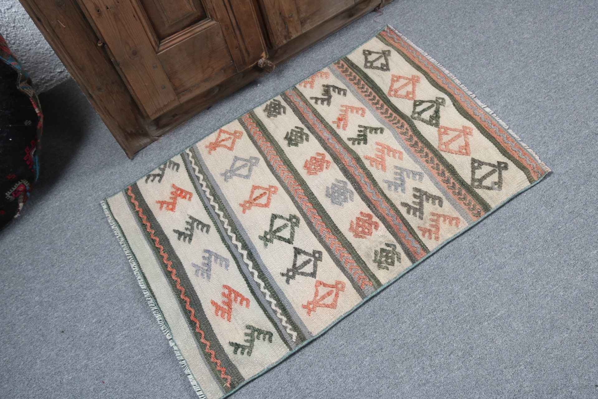 2x2.9 ft Small Rugs, Cool Rugs, Anatolian Rugs, Kilim, Vintage Rug, Bathroom Rugs, Small Boho Rug, Turkish Rug, Beige Geometric Rug