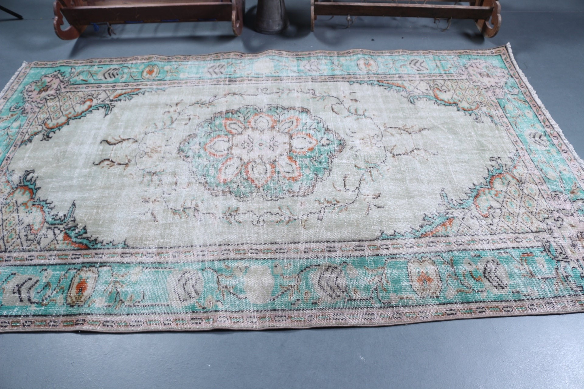 Vintage Rug, Home Decor Rug, Green Moroccan Rugs, 5.2x8.4 ft Large Rug, Dining Room Rug, Turkish Rugs, Oushak Rug, Bright Rug, Bedroom Rug