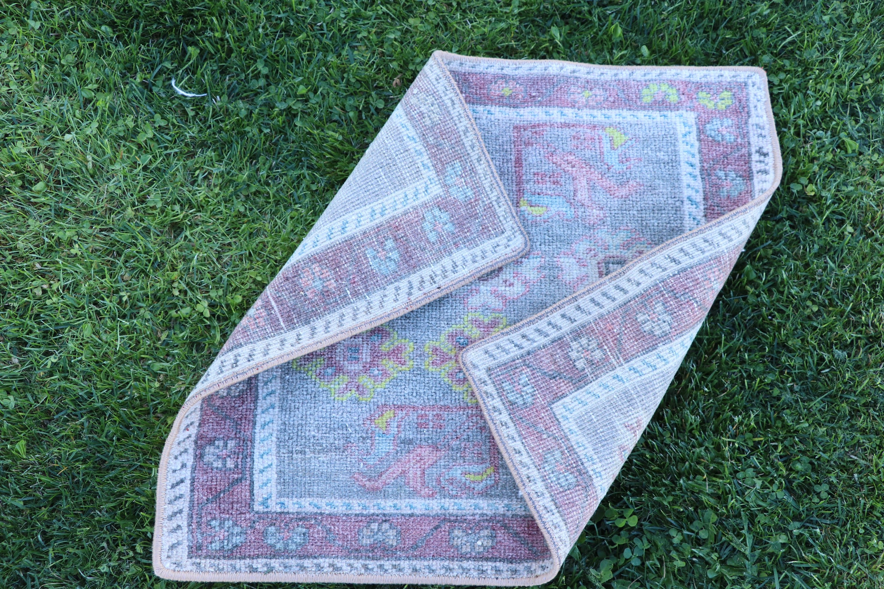 Araba Paspas Halısı, Vintage Halılar, 1.5x1.7 ft Küçük Halılar, Türk Halıları, Geometrik Halı, Gri Lüks Halı, Oushak Halı, Yatak Odası Halıları, Sanatsal Halılar