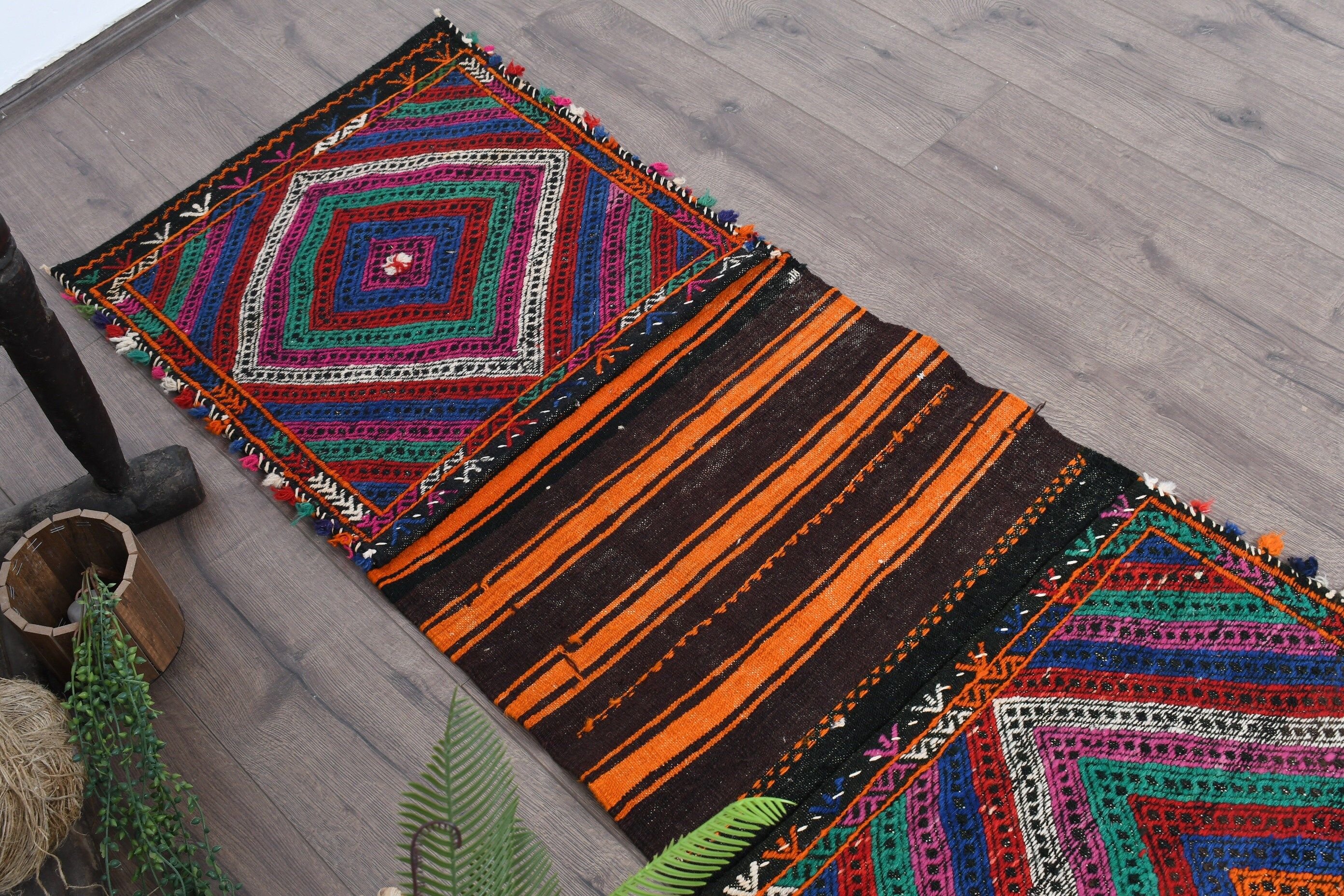 Havalı Halı, Anadolu Halısı, Türk Halısı, 1.9x5.8 ft Runner Halısı, Gökkuşağı Antika Halılar, Vintage Halılar, Kilim, Koridor Halıları, Mutfak Halıları, Eski Halı