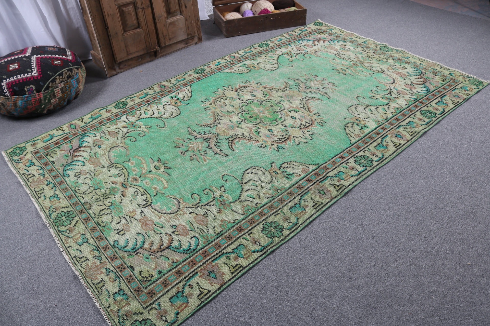 Turkish Rug, Vintage Rug, Home Decor Rug, 5.2x8.7 ft Large Rug, Floor Rug, Bedroom Rug, Neutral Rugs, Salon Rugs, Green Kitchen Rugs