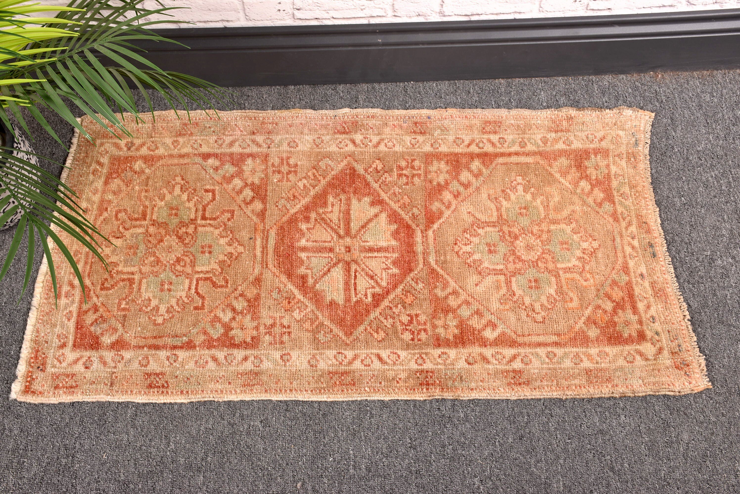 Vintage Halı, Lüks Halı, Mutfak Halısı, Bej Modern Halılar, Giriş Halıları, 1.5x2.8 ft Küçük Halılar, Türk Halıları, İfade Halıları, Geometrik Halılar