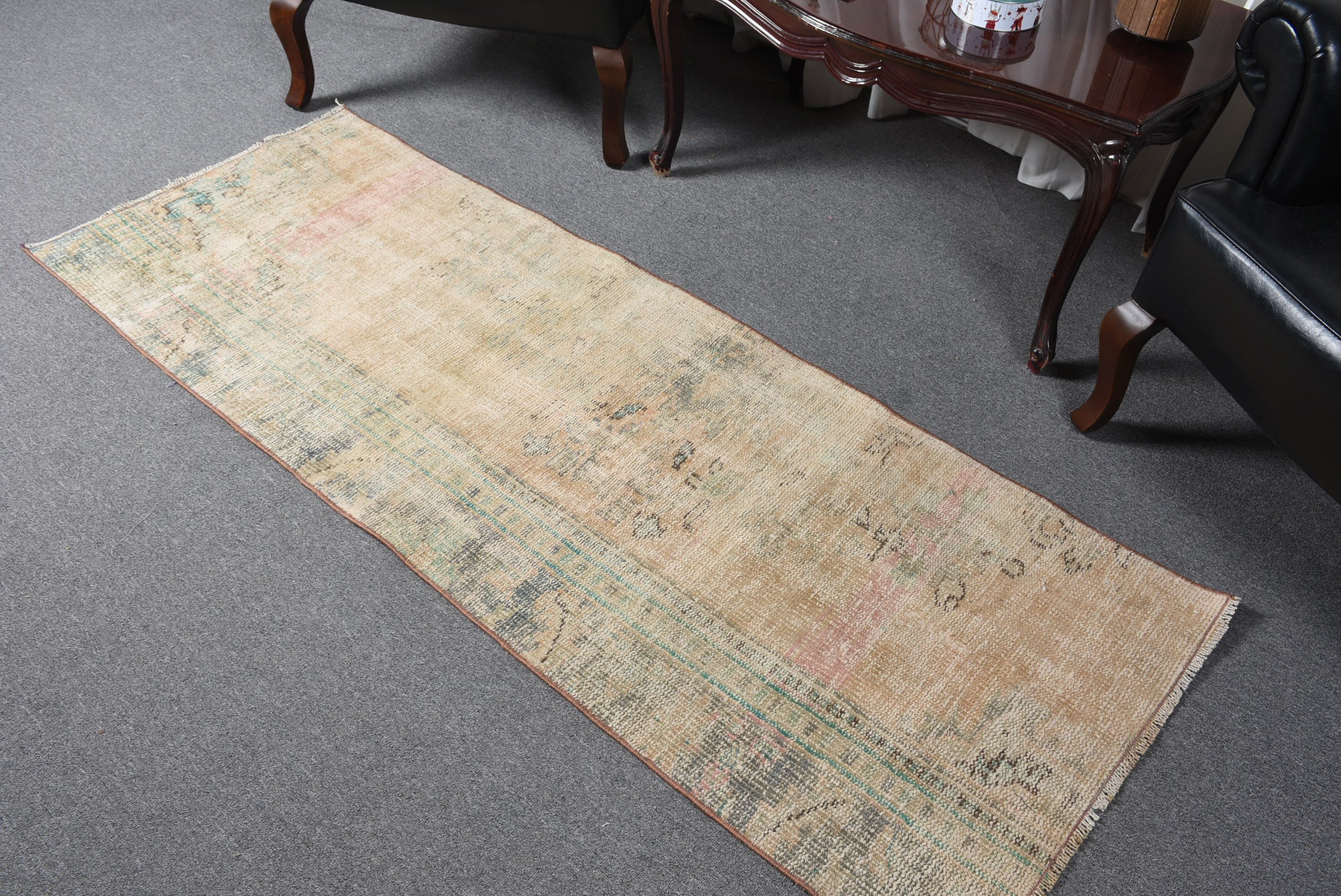 Bej Oryantal Halılar, Türk Halısı, Havalı Halılar, Merdiven Halıları, 2,3x6,2 ft Runner Halısı, Mutfak Halıları, Koridor Halıları, Antika Halılar, Vintage Halı