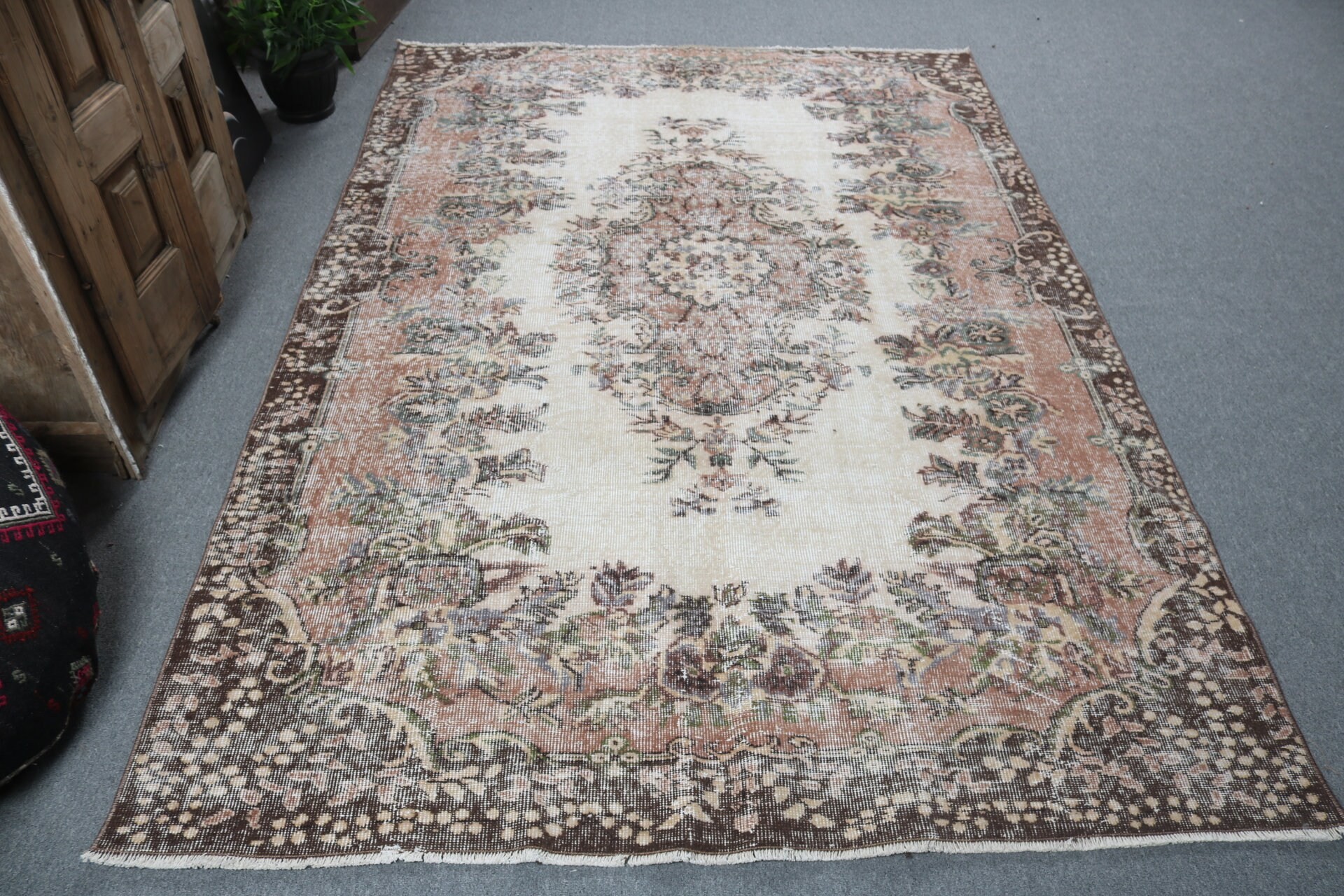 Turkish Rug, Vintage Rugs, Salon Rug, Dining Room Rugs, Statement Rugs, Oriental Rug, 5.7x8.4 ft Large Rugs, Boho Rugs, Brown Bedroom Rug