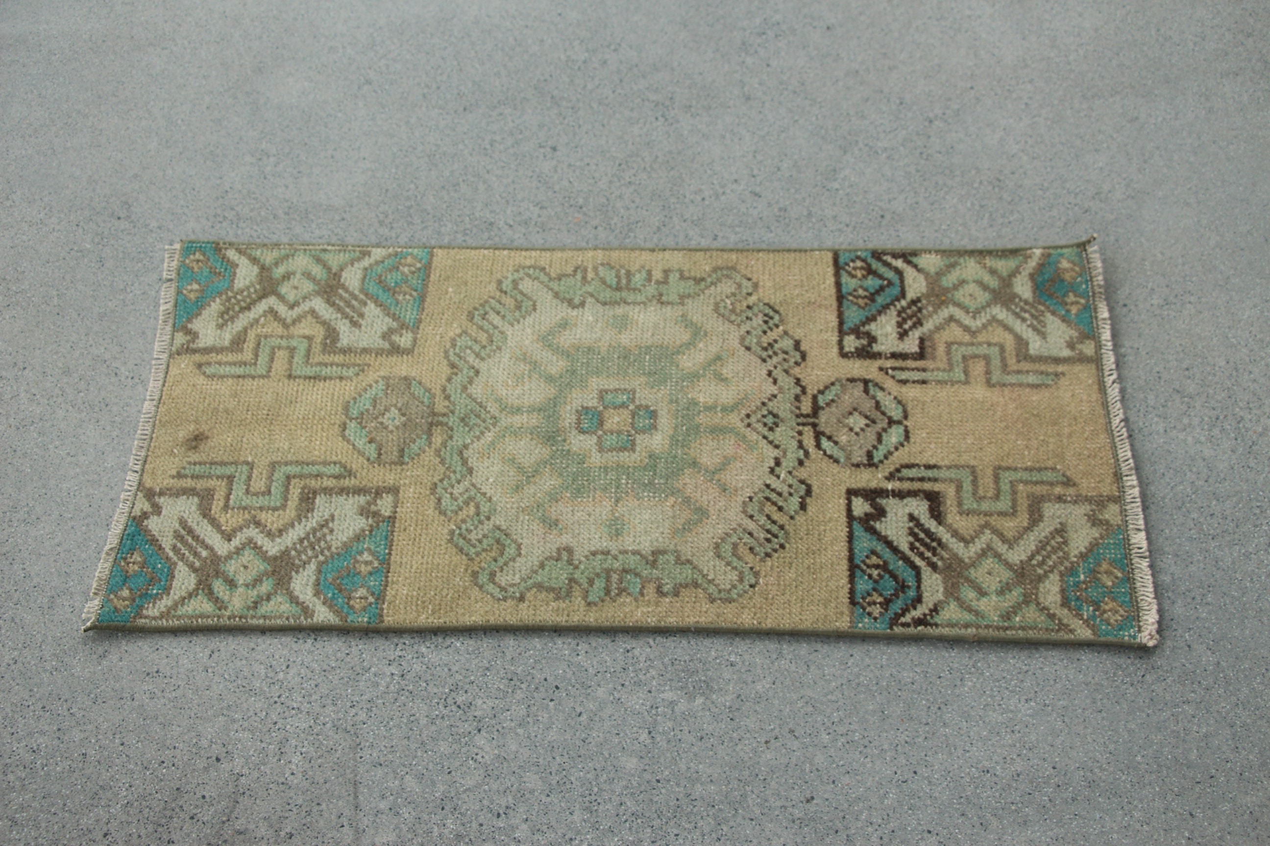 Anadolu Halısı, Ofis Halıları, Bronz Yün Halı, Vintage Halı, Türk Halısı, Giriş Halıları, Antika Halılar, Küçük Alan Halıları, 1.4x2.8 ft Küçük Halılar