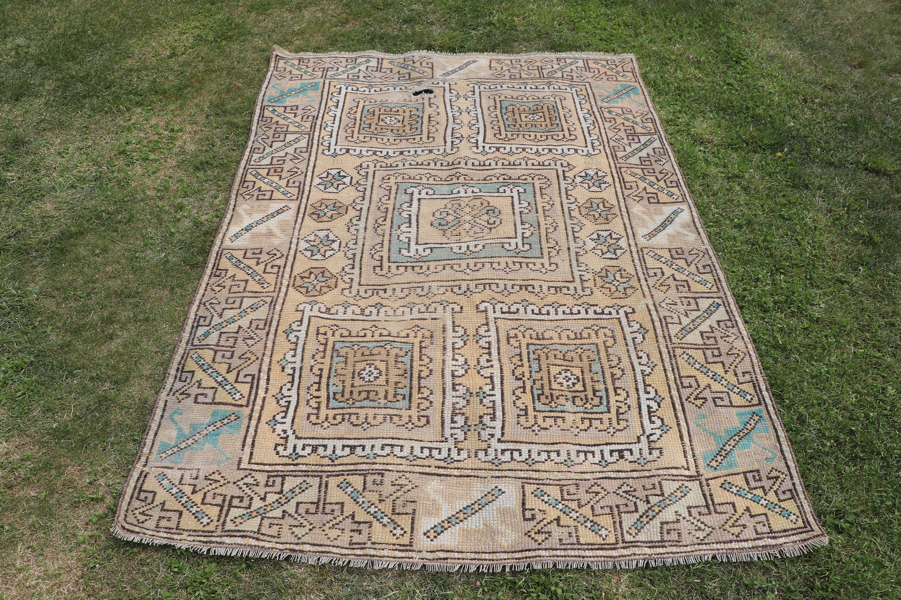 Kitchen Rug, Moroccan Rug, Turkish Rug, Vintage Rugs, Vintage Accent Rugs, 4x5.6 ft Accent Rugs, Beige Neutral Rugs, Statement Rugs