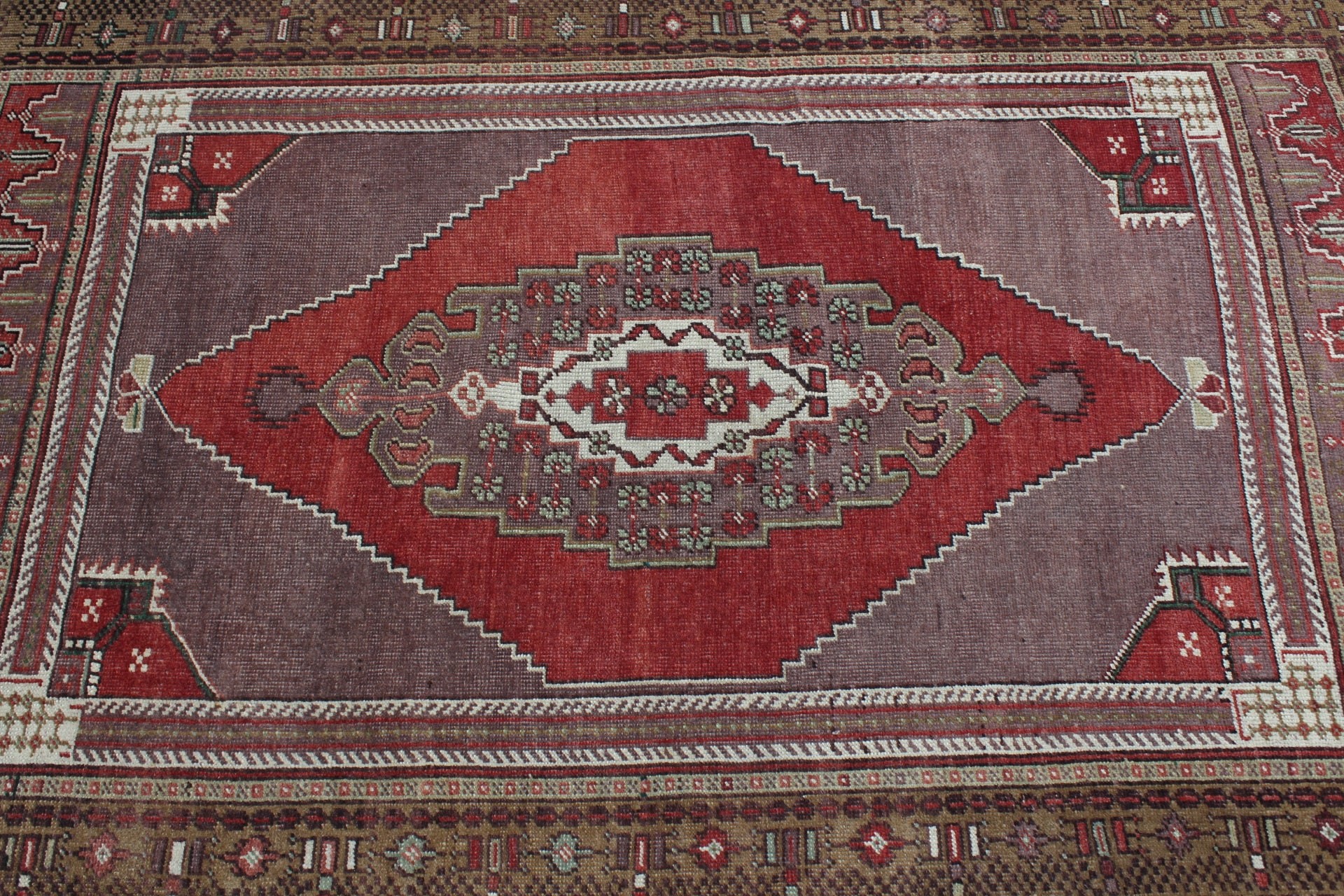 Oushak Halısı, Fas Halıları, Kırmızı Yer Halıları, Yemek Odası Halısı, 4x6,2 ft Alan Halıları, Vintage Halı, Oturma Odası Halısı, Dekoratif Halı, Türk Halıları