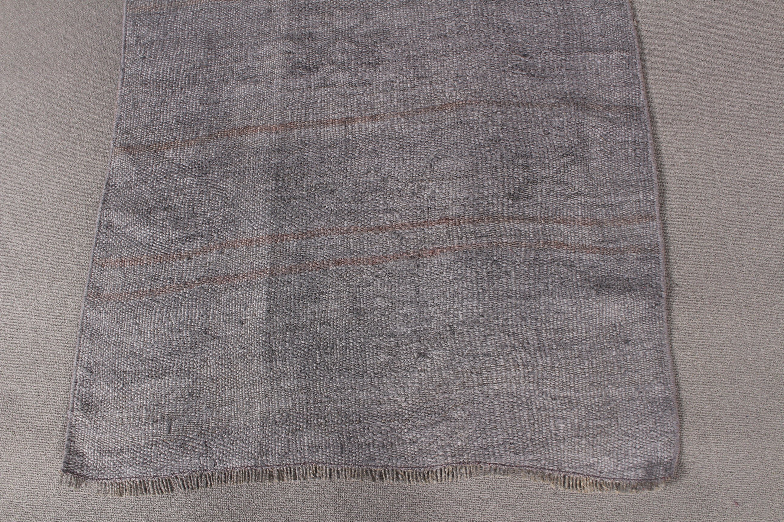 Çocuk Halısı, Fas Halısı, 2.8x5.5 ft Aksan Halısı, Anadolu Halıları, Türk Halıları, Vintage Halılar, Düğün Halısı, Gri Oushak Halısı, Yatak Odası Halıları