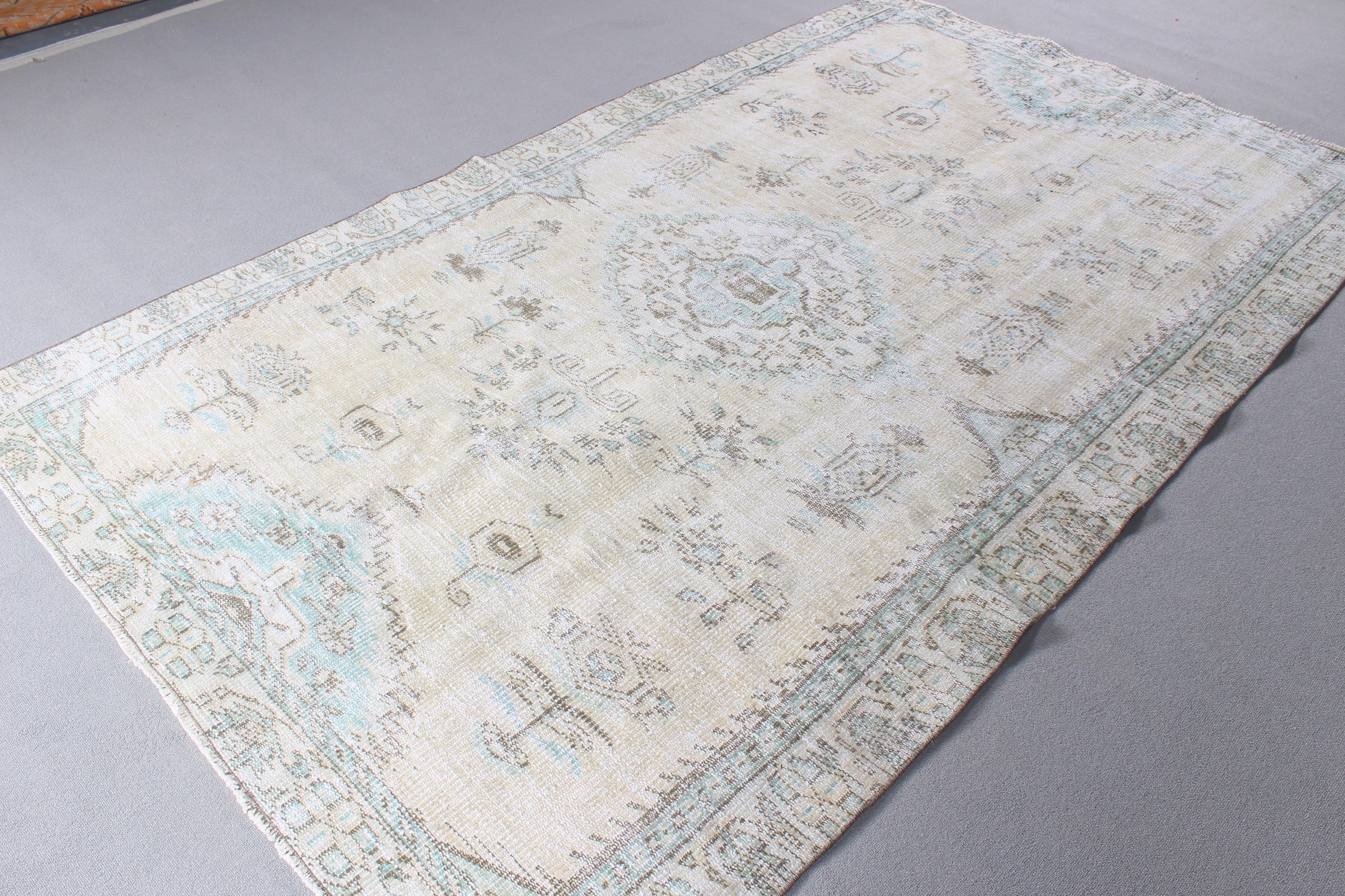 Modern Rug, Bedroom Rug, 5.3x9 ft Large Rug, Turkish Rug, Large Oushak Rug, Statement Rugs, Beige Flatweave Rugs, Vintage Rugs, Cool Rug