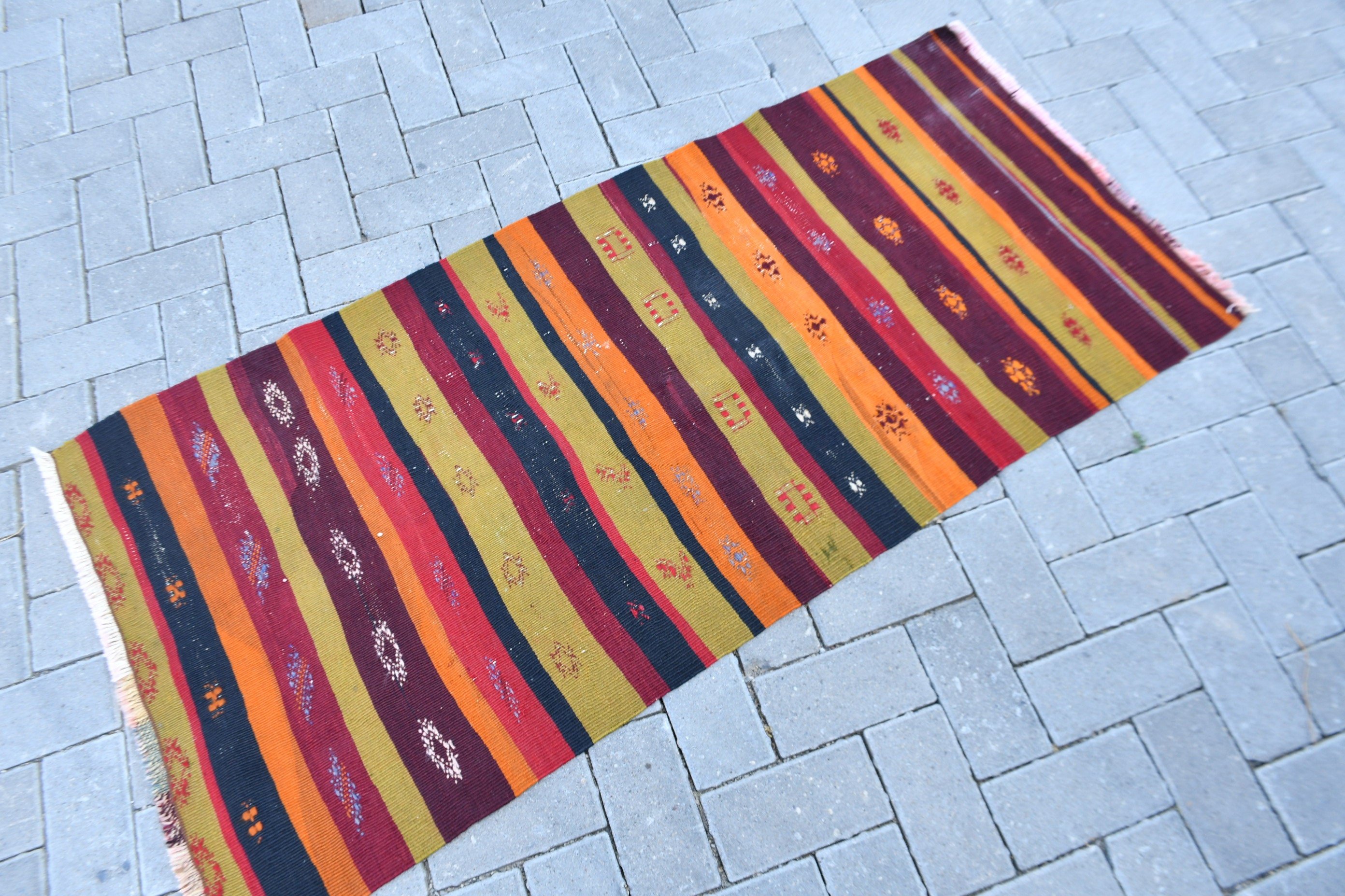 Banyo Kilim, Türk Kilim, Kırmızı Antik Kilim, Banyo Kilim, 68x152 cm Küçük Kilim, Giriş Kilim, Anadolu Kilim, Araba paspası Kilim