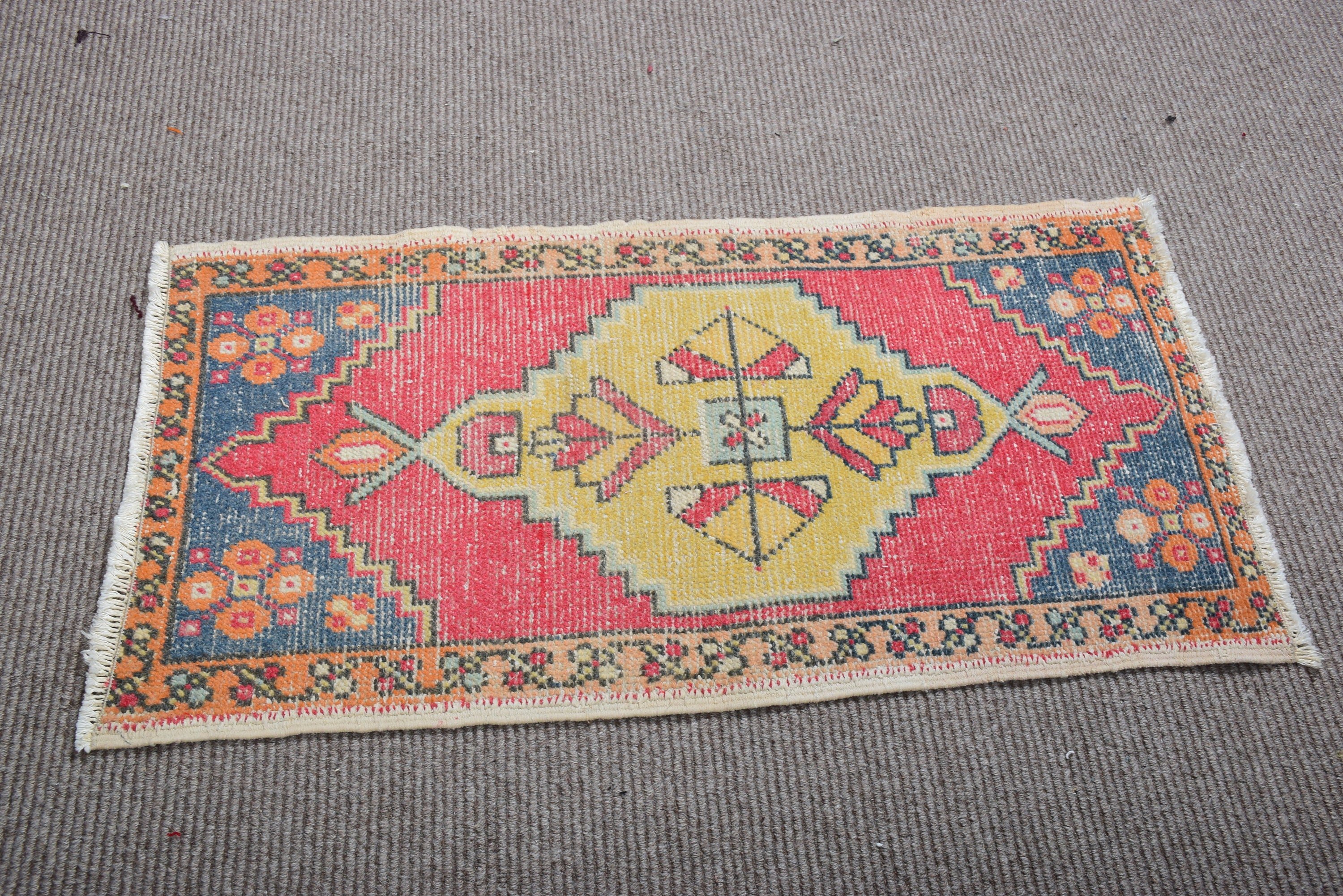 Etnik Halılar, Küçük Vintage Halılar, Vintage Halılar, Sarı Oryantal Halı, Düz Dokuma Halı, Türk Halıları, Açıklama Halıları, 1,6x3,1 ft Küçük Halılar