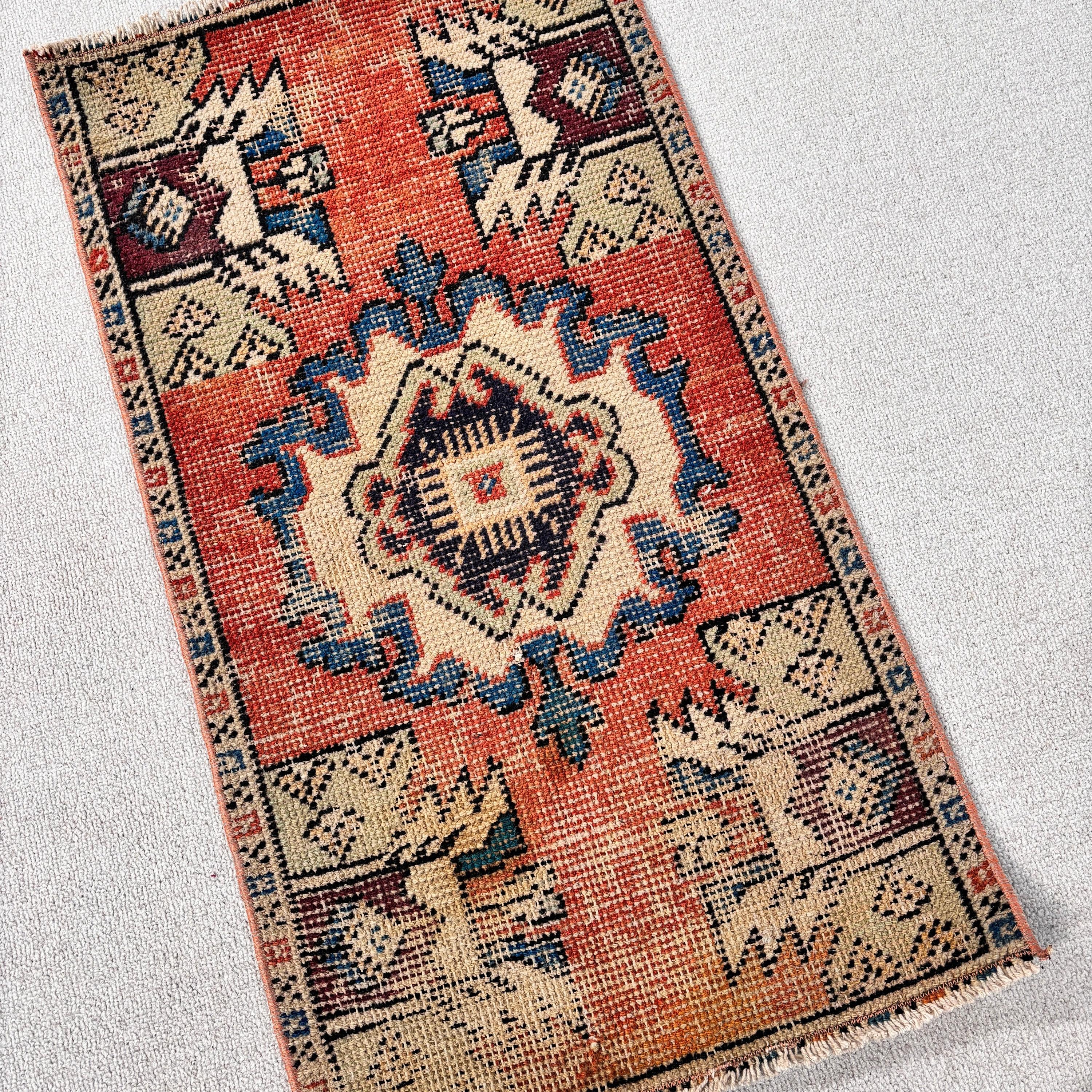 Turuncu Mutfak Halısı, Boho Halıları, Vintage Halı, Giriş Halıları, 1,5x2,7 ft Küçük Halılar, El Dokuma Halıları, Mutfak Halıları, Türk Halısı, Banyo Halıları