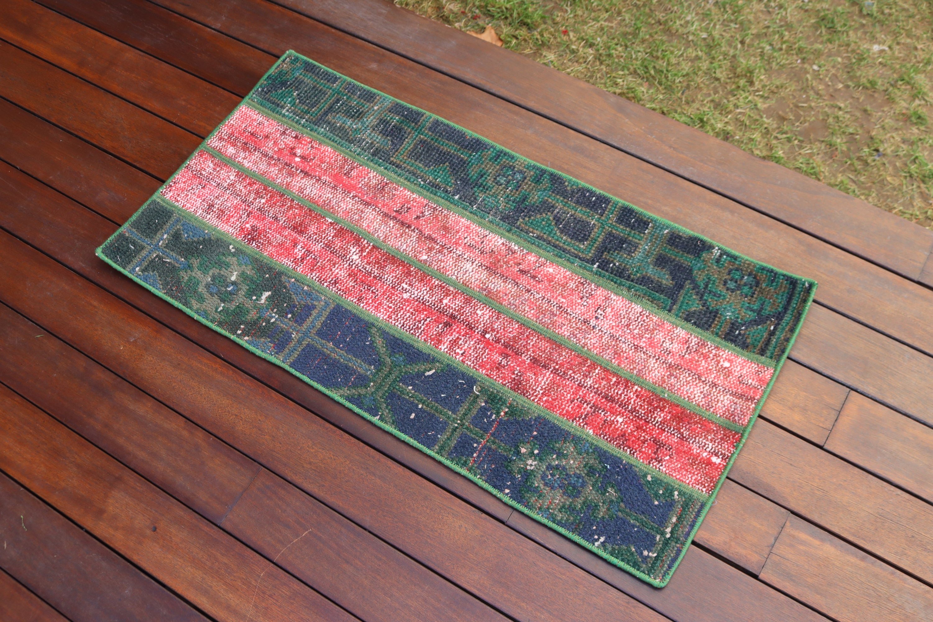 Green Bedroom Rug, Oushak Rug, Turkish Rug, Tribal Rug, Statement Rug, Vintage Rug, Small Vintage Rug, Car Mat Rug, 1.5x3 ft Small Rug