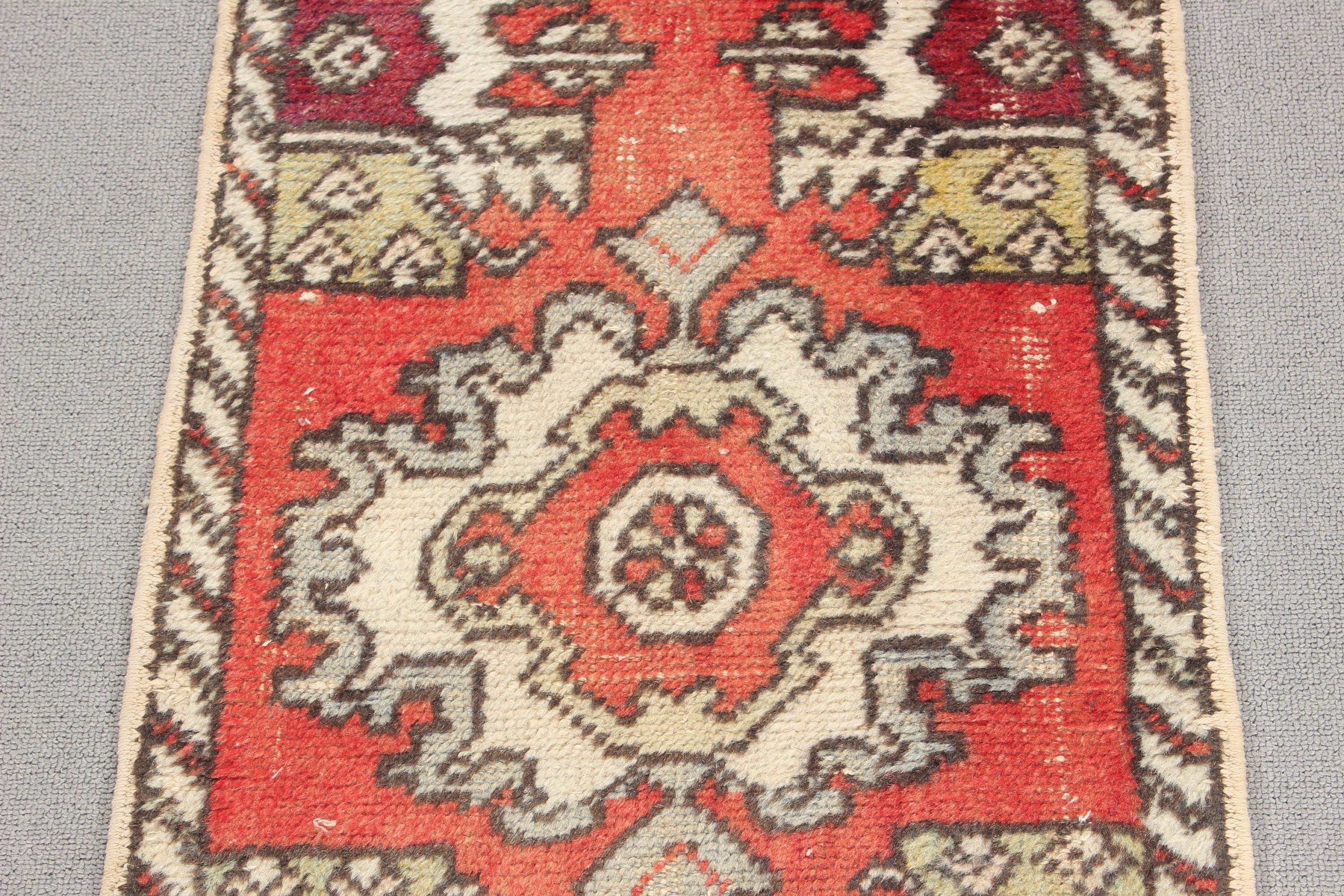 Wool Rug, Home Decor Rugs, Door Mat Rug, Vintage Rugs, Turkish Rugs, Small Boho Rugs, Modern Rugs, Red Anatolian Rugs, 1.5x2.5 ft Small Rug