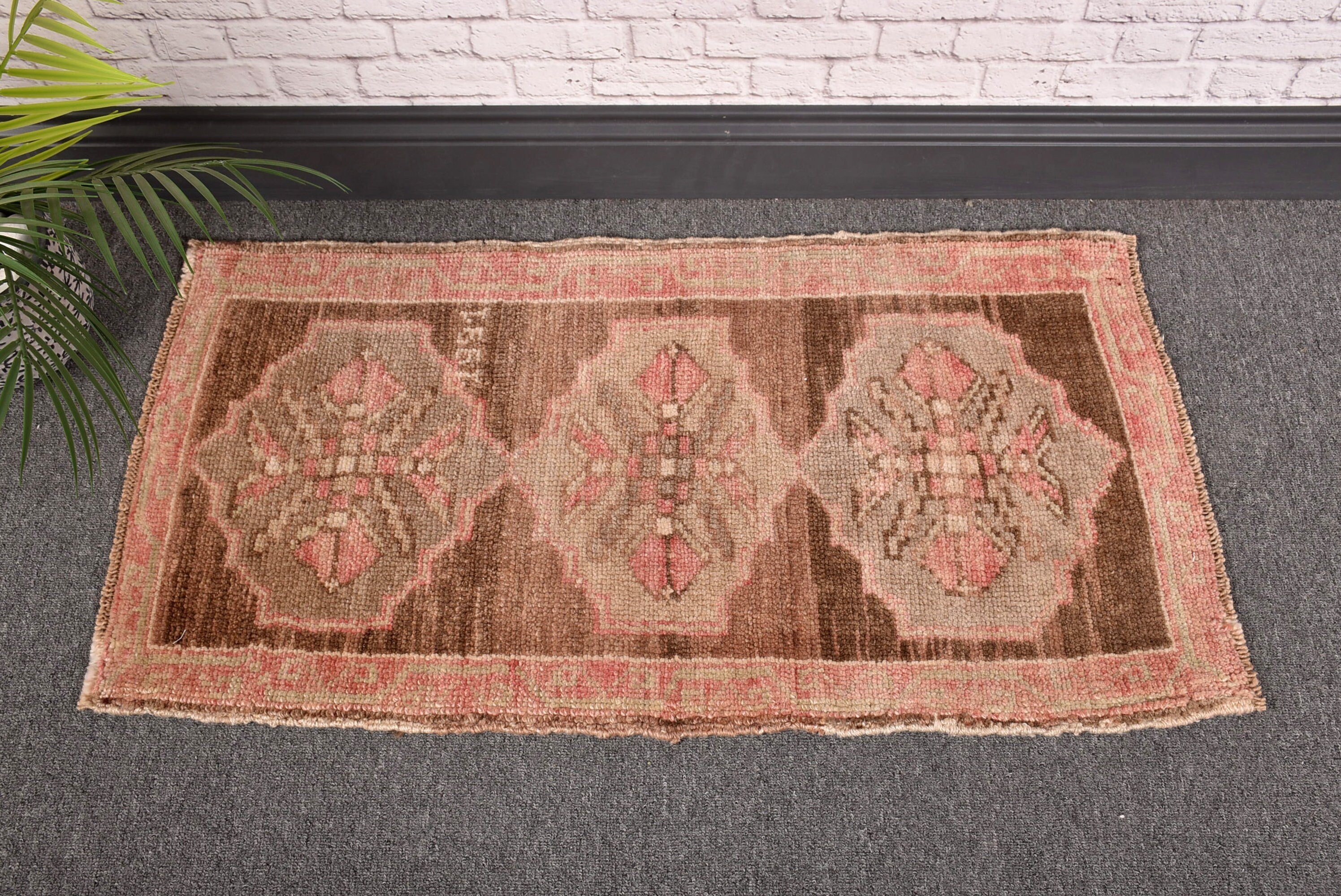 1.6x3 ft Küçük Halı, Araba Paspas Halısı, Türk Halıları, Etnik Halılar, Duvara Asılı Halılar, Oushak Halıları, Vintage Halılar, Kahverengi Nötr Halı