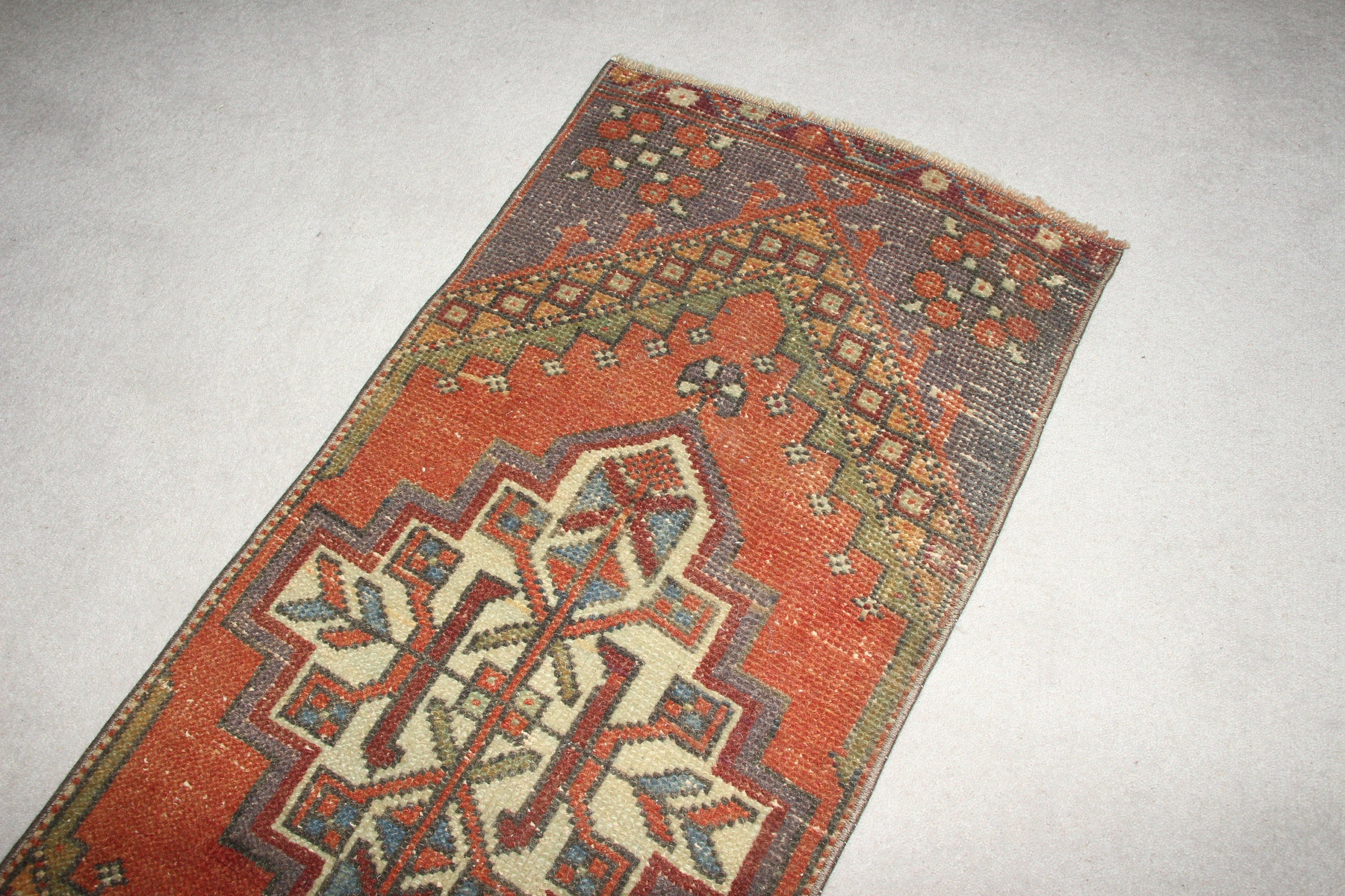 Türk Halısı, Kırmızı Anadolu Halıları, Vintage Halı, 1.4x3.5 ft Küçük Halı, Banyo Halıları, Araba Paspas Halıları, Soğuk Halı, Fas Halısı, Mutfak Halıları