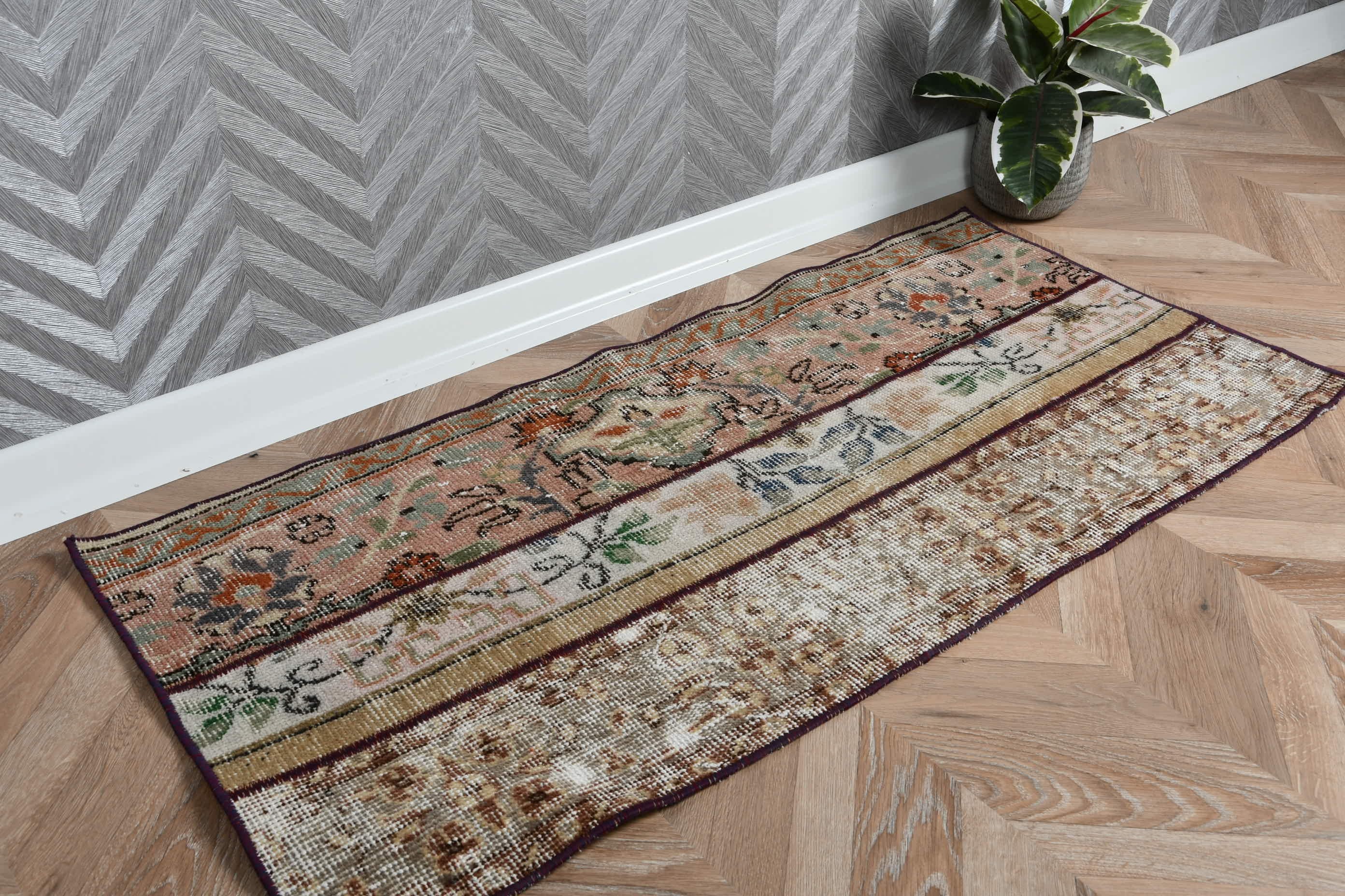 Mutfak Halısı, Anadolu Halısı, Türk Halısı, Bej 1.8x3.8 ft Küçük Halılar, Araba Paspası Halıları, Vintage Halı, Banyo Halıları, Oushak Halıları