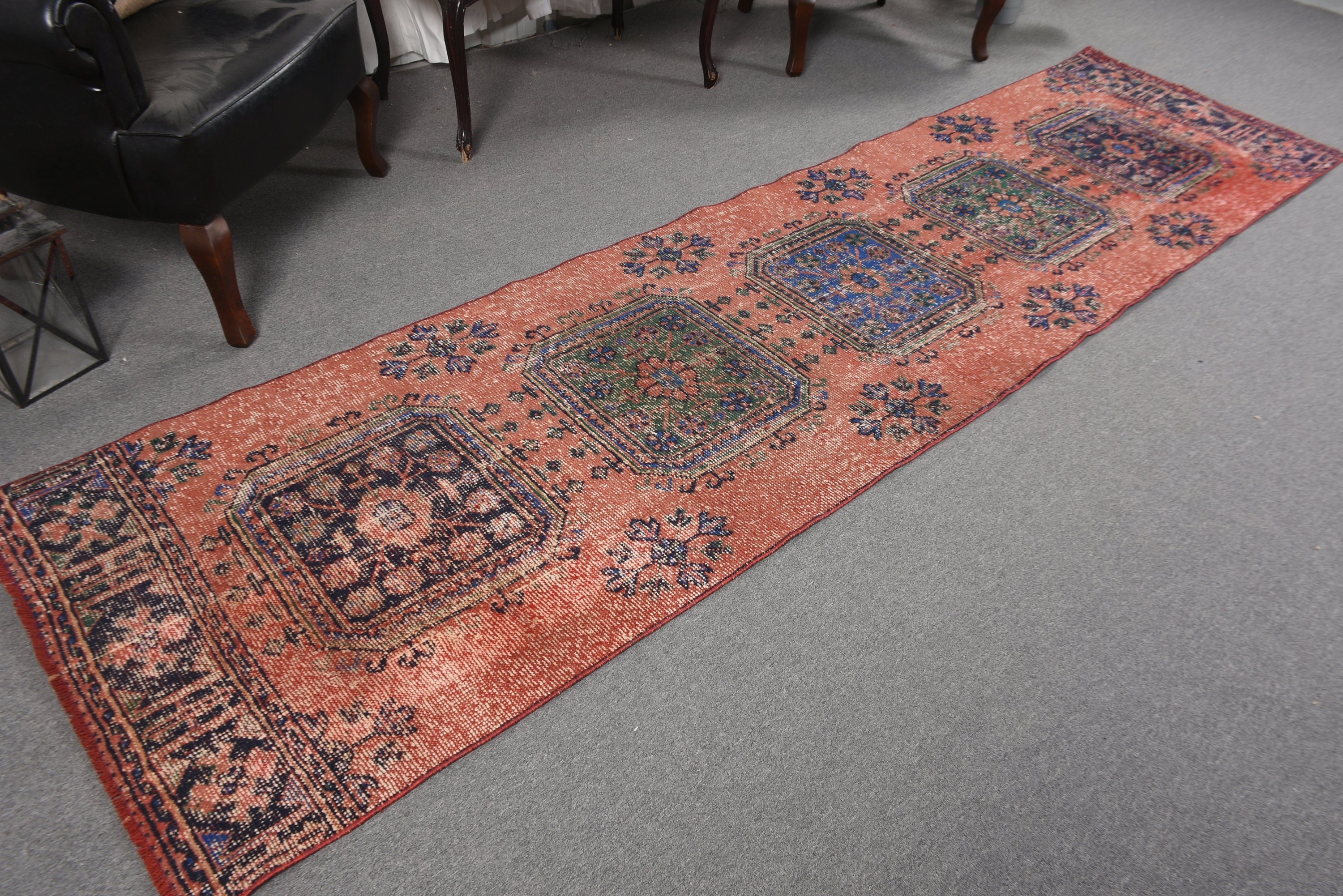 Etnik Halılar, Ev Dekorasyonu Halıları, Havalı Halı, 2,9x11,1 ft Koşucu Halıları, Merdiven Halıları, Koridor Halıları, Türk Halıları, Vintage Halı, Kırmızı Anadolu Halıları