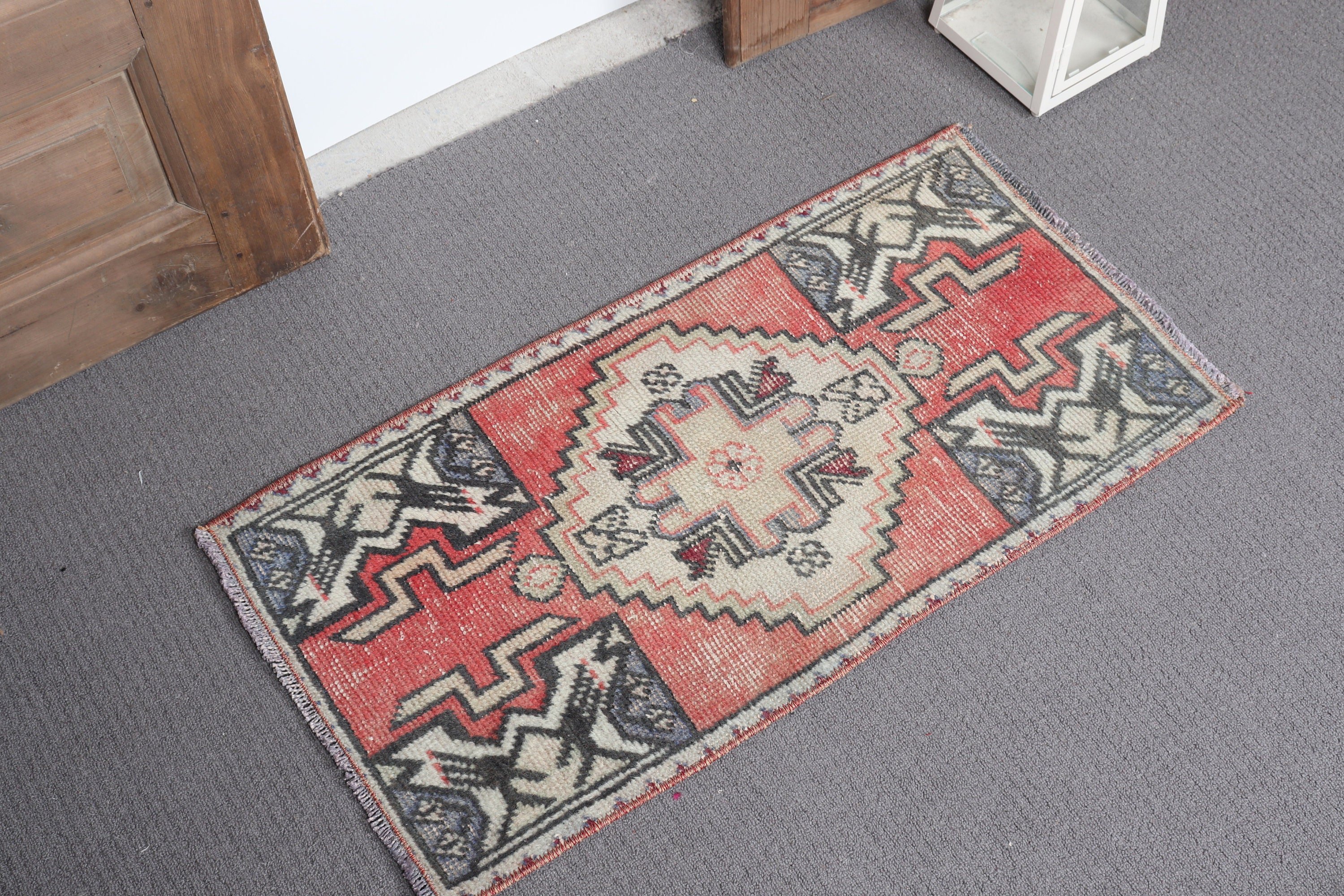 Vintage Rugs, Rugs for Bedroom, Red Antique Rug, Kitchen Rug, 1.3x2.7 ft Small Rug, Entry Rug, Turkish Rug, Oriental Rug, Antique Rug