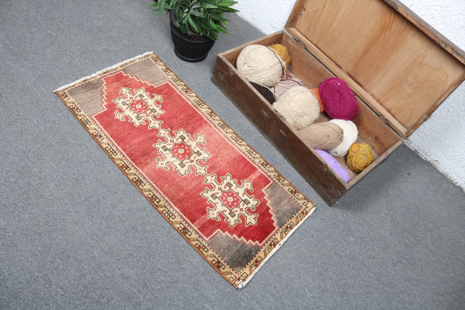 Küçük Alan Halıları, Vintage Halılar, Yün Halı, 1,5x3,2 ft Küçük Halı, Araba Paspas Halıları, Kırmızı Yün Halı, Yatak Odası Halısı, Boho Halısı, Türk Halısı