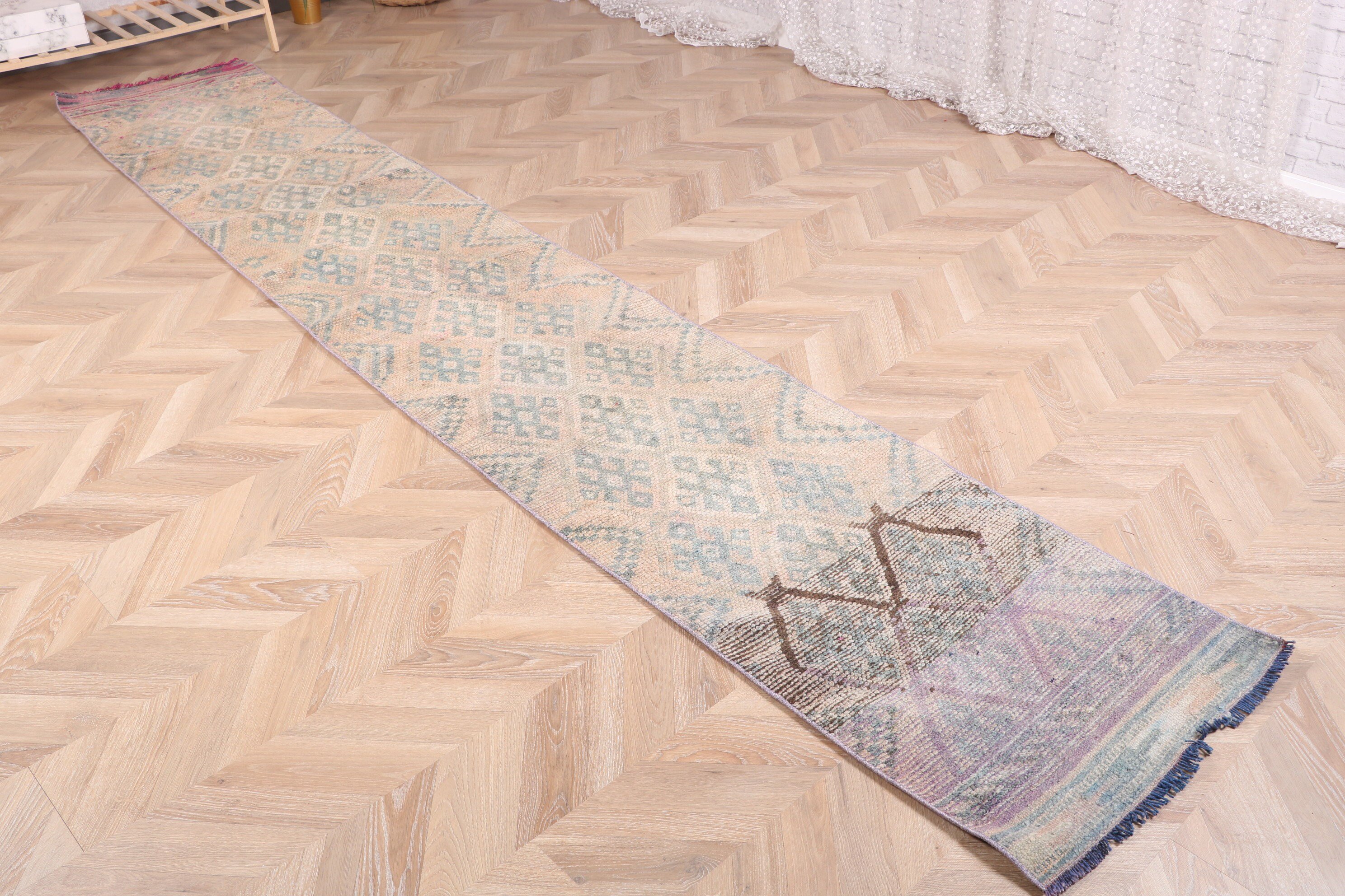 Türk Halıları, Vintage Yolluk Halıları, 2x11.7 ft Yolluk Halıları, Anadolu Halısı, Uzun Yolluk Halısı, Yatak Odası Halısı, Vintage Halılar, Mavi Nötr Halılar