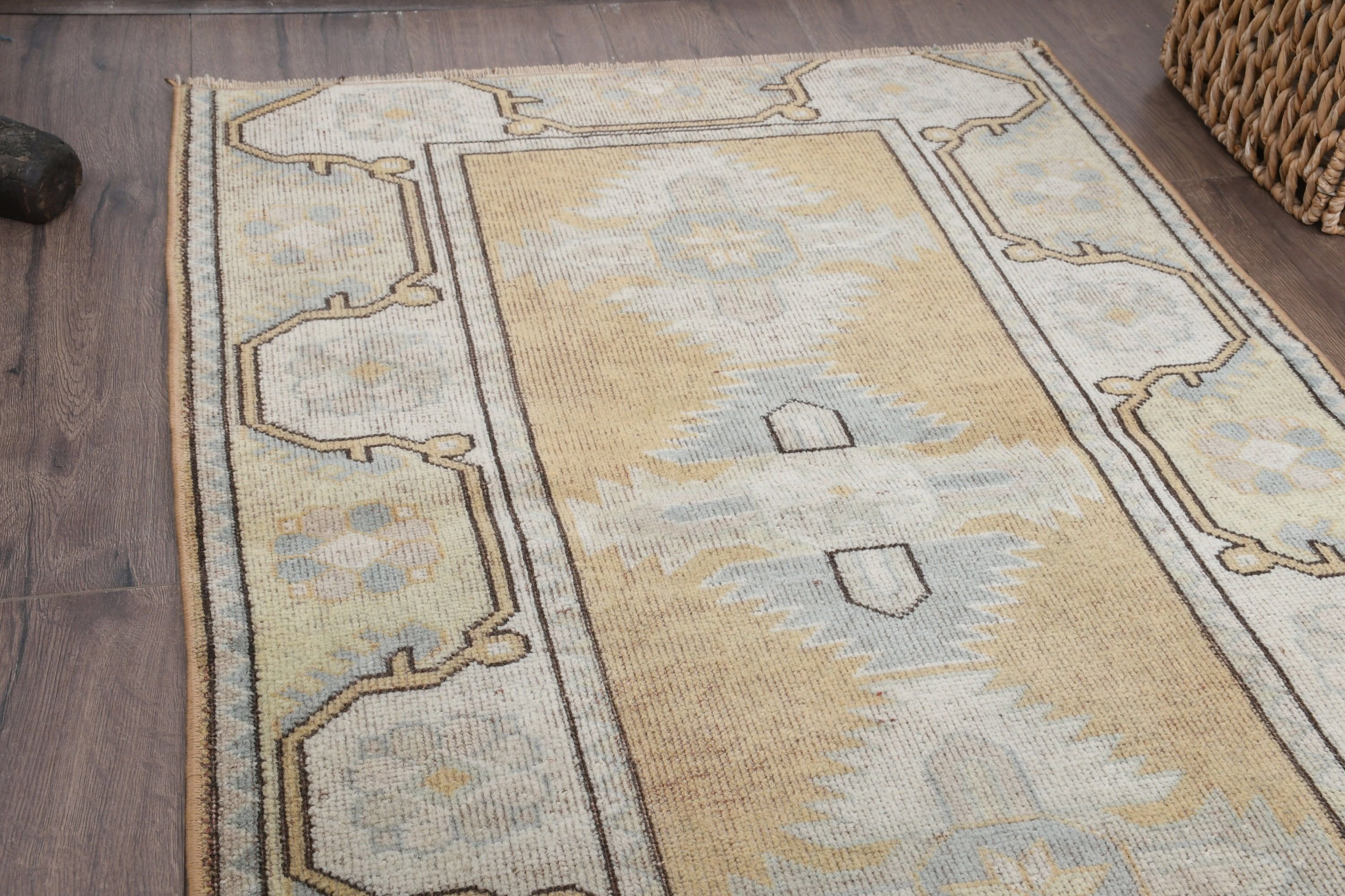 Vintage Rug, 2.7x3.9 ft Small Rug, Bedroom Rug, Turkish Rug, Nursery Rugs, Oushak Rugs, Entry Rug, Beige Anatolian Rugs, Rugs for Nursery