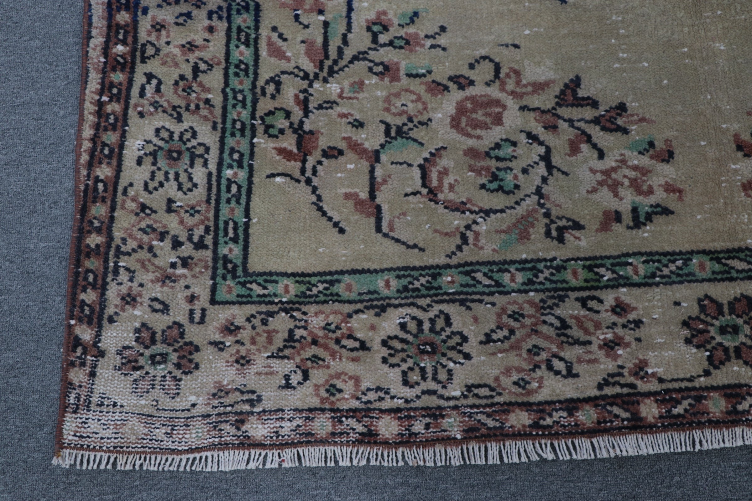 Turkish Rugs, Vintage Rugs, Moroccan Rug, Pale Rug, 4.9x8.8 ft Large Rugs, Green Oushak Rugs, Bedroom Rug, Anatolian Rugs, Dining Room Rug