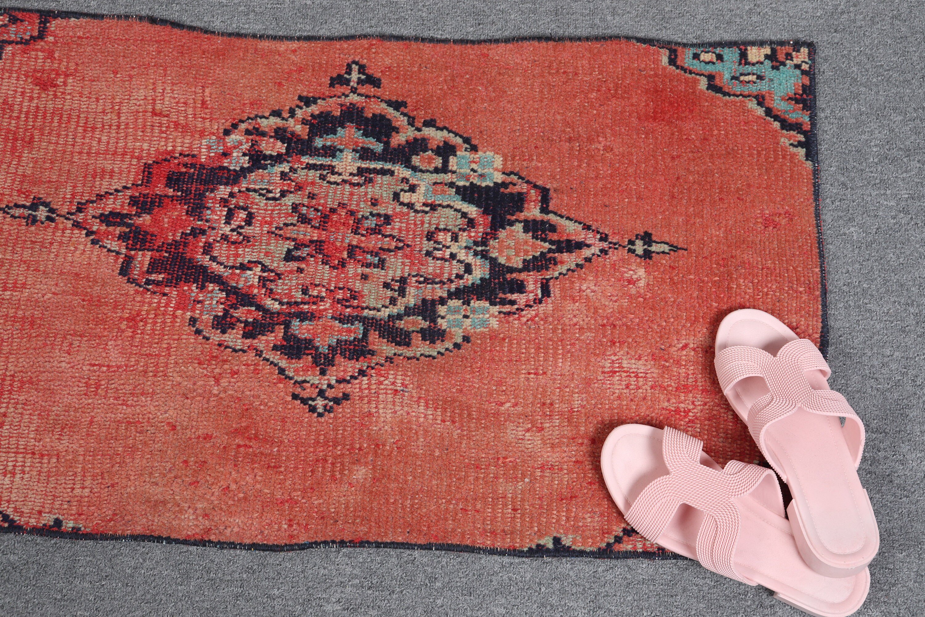 Pale Rugs, Bedroom Rug, 1.6x2.9 ft Small Rugs, Car Mat Rug, Rugs for Car Mat, Turkish Rugs, Red Anatolian Rug, Vintage Rug, Home Decor Rugs
