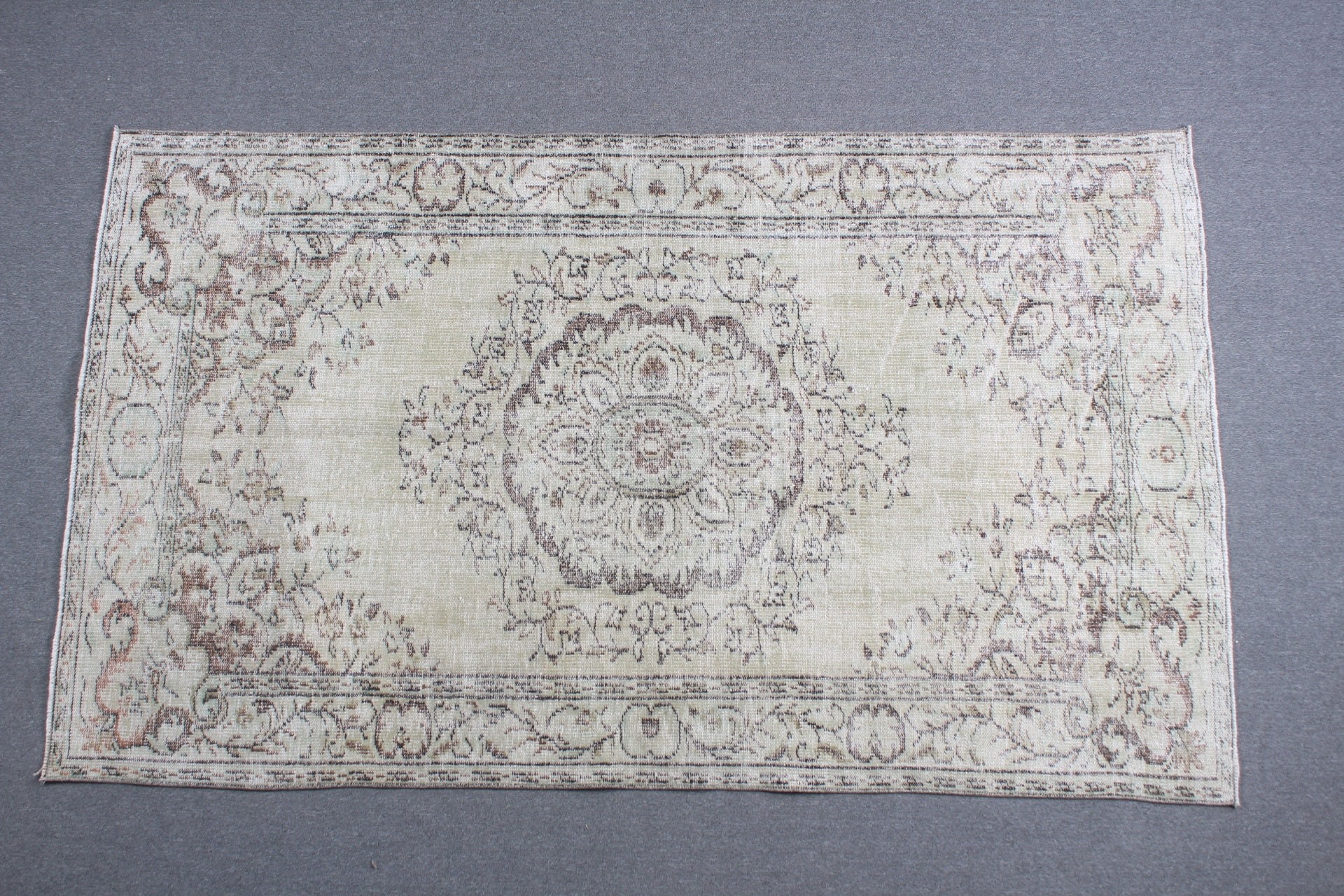 Vintage Halı, Oryantal Halılar, Soğuk Halı, Çocuk Halısı, Yeşil Fas Halısı, Türk Halısı, Mutfak Halısı, 4,8x8,1 ft Alan Halısı, Yatak Odası Halıları