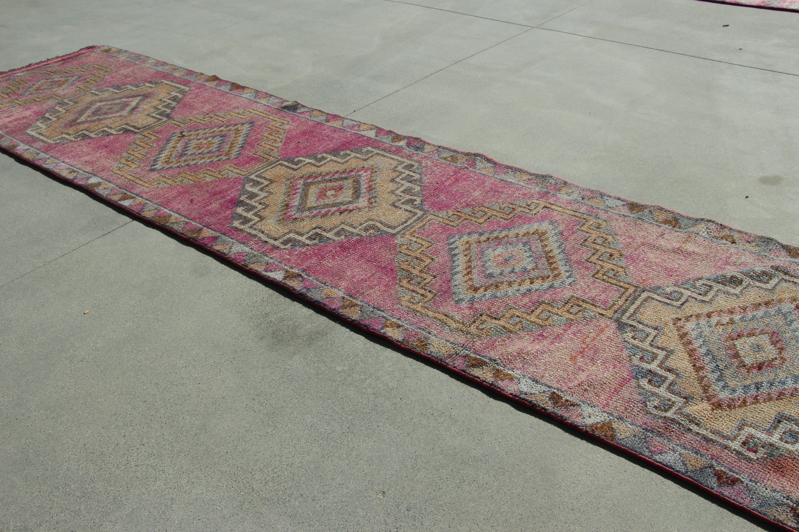 Pembe Geometrik Halılar, Vintage Halı, Koridor Halısı, Türk Halısı, 2.9x12.7 ft Runner Halısı, Düz Dokuma Halısı, Uzun Yolluk Halıları