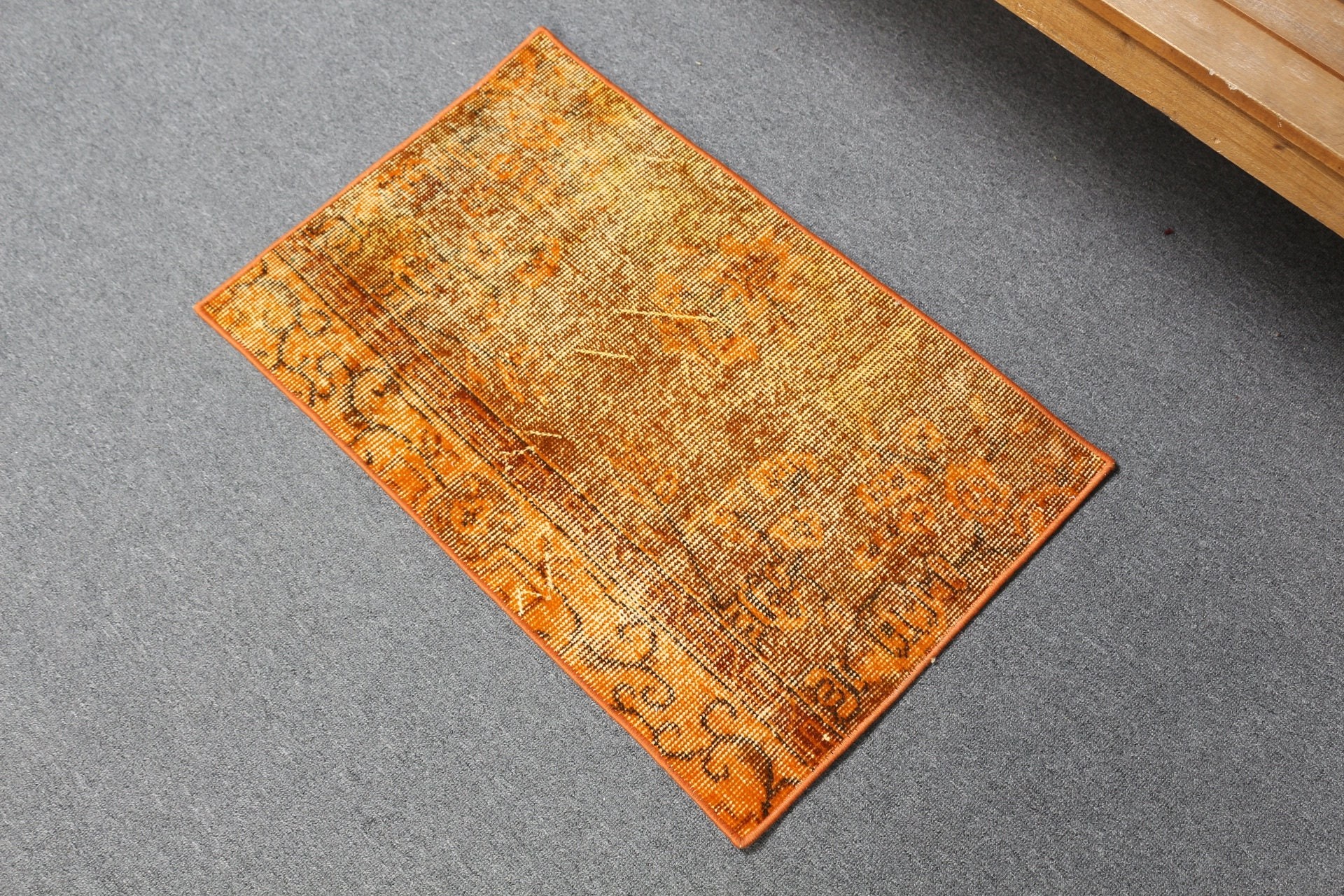 Göçebe Halılar, Vintage Halı, Kapı Paspası Halısı, Türk Halısı, 1.6x2.5 ft Küçük Halılar, Turuncu Soğuk Halı, Ev Dekor Halısı, Oushak Halısı, Duvara Asılı Halı