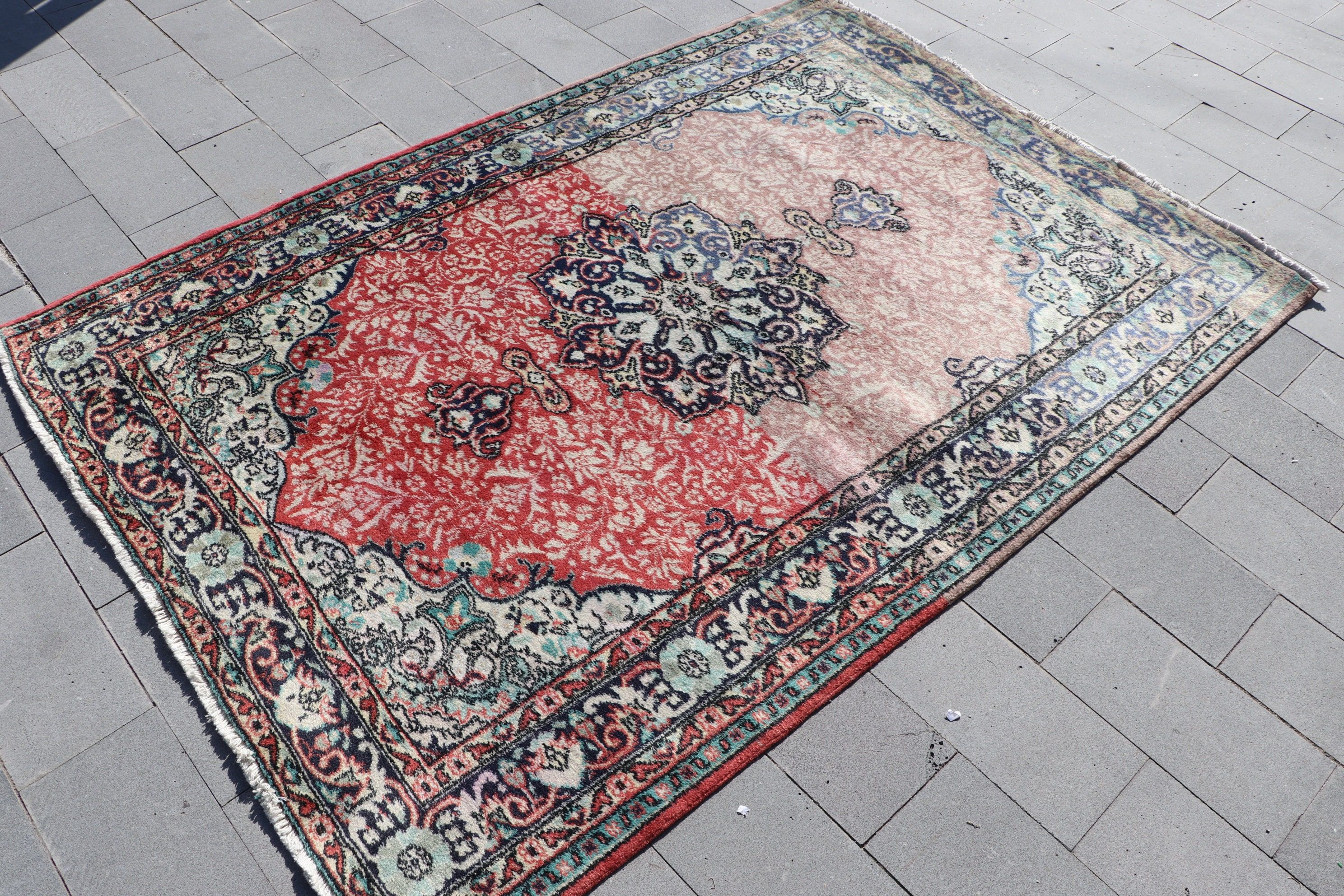 Oryantal Halılar, 4.9x6.9 ft Alan Halısı, Ev Dekorasyonu Halısı, Yatak Odası Halıları, Yer Halısı, Türk Halıları, Vintage Halılar, Pembe Oushak Halıları, Eskitilmiş Halı