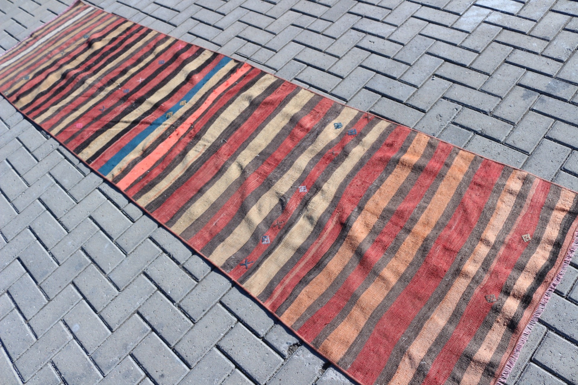 Türk Halıları, Doğal Halı, 2,6x10,4 ft Koşucu Halısı, Koridor Halısı, Anadolu Halıları, Kilim, Vintage Halı, Merdiven Halıları, Siyah Soğuk Halı, Yer Halısı