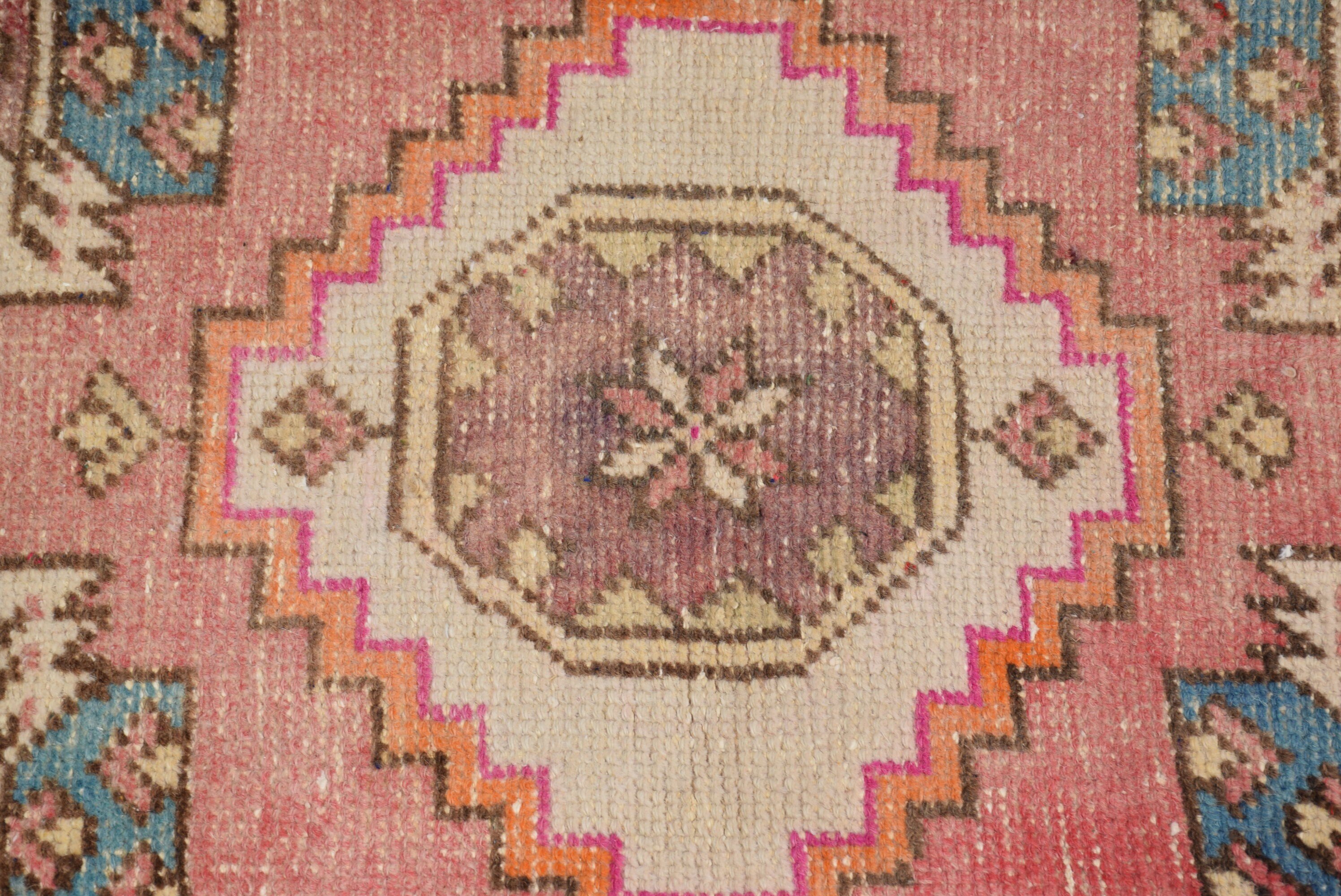 Kapı Paspası Halıları, Pembe 1.7x2.9 ft Küçük Halı, Duvara Asılı Halı, Etnik Halı, Vintage Halılar, Antika Halılar, Havalı Halı, Türk Halısı